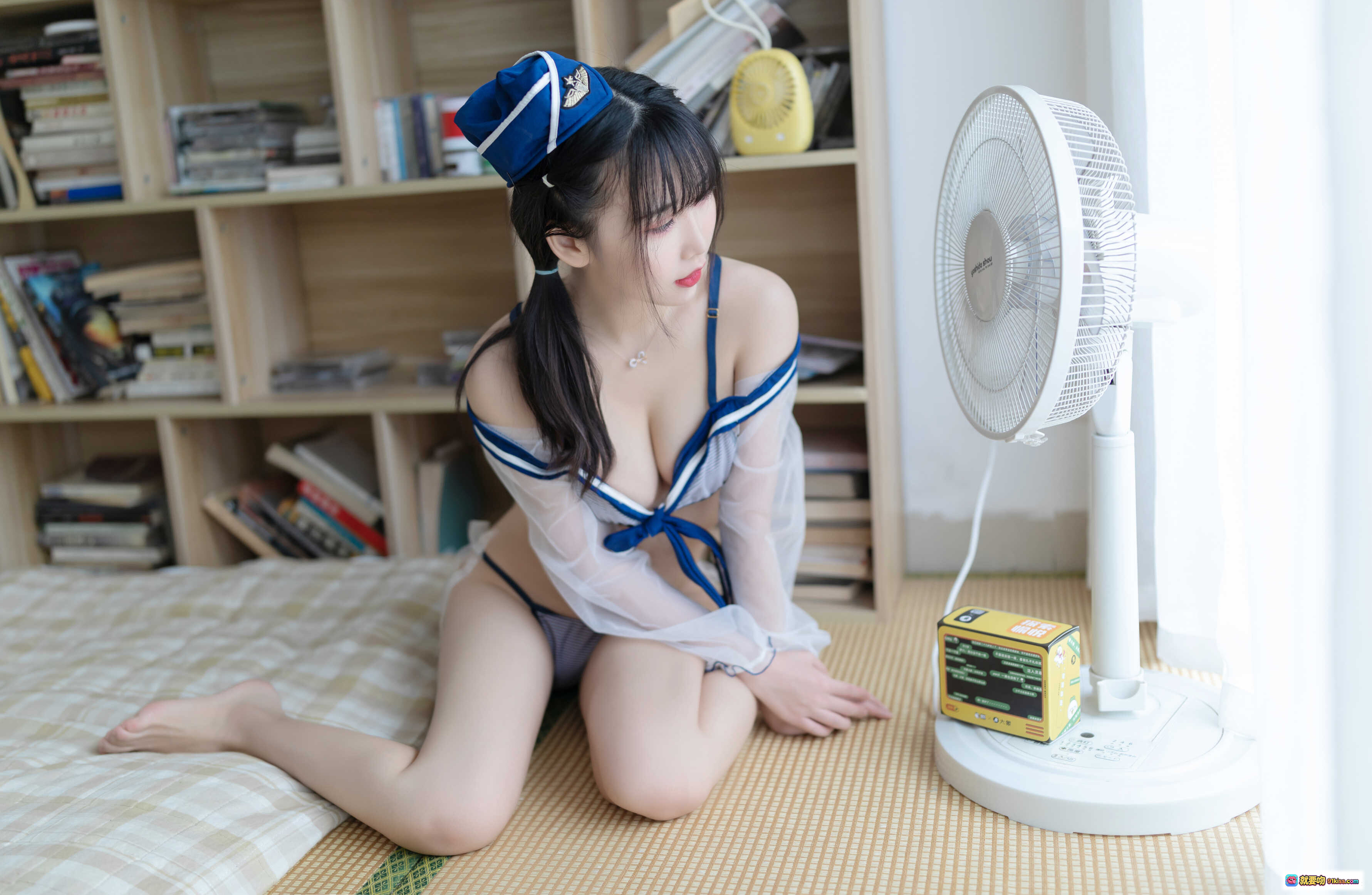 图片[4] - 面饼仙儿NO.069小水手写真 | 蓝白海军风比基尼+透明薄纱外套+船帽造型 | 室内格子床拍性感美图 - 就要吻