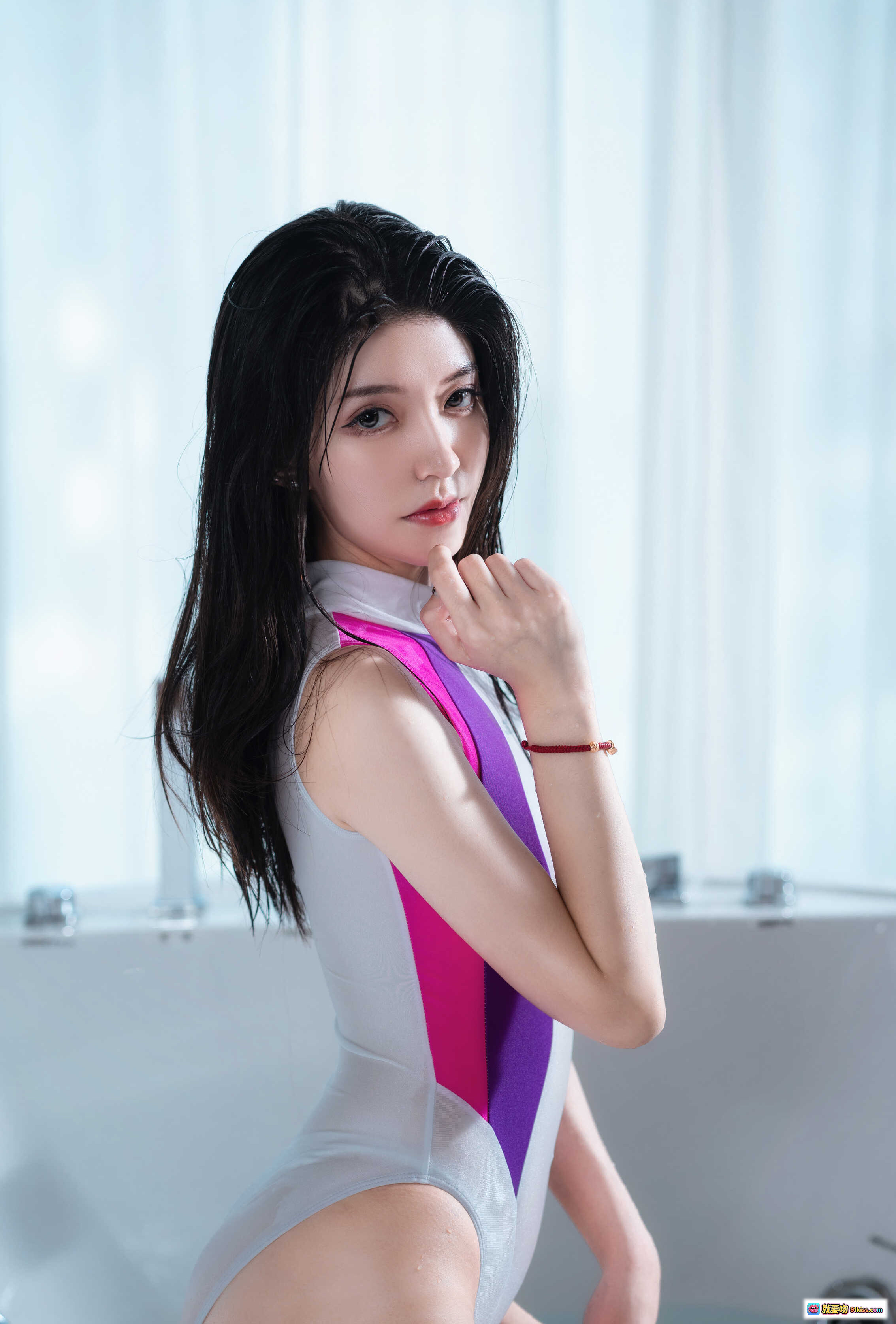 图片[9] - Kettoe NO.012 竞泳写真 20P高清美图 白色连体泳衣浴室私拍 黑发美女侧颜回眸 优雅性感姿态 - 就要吻