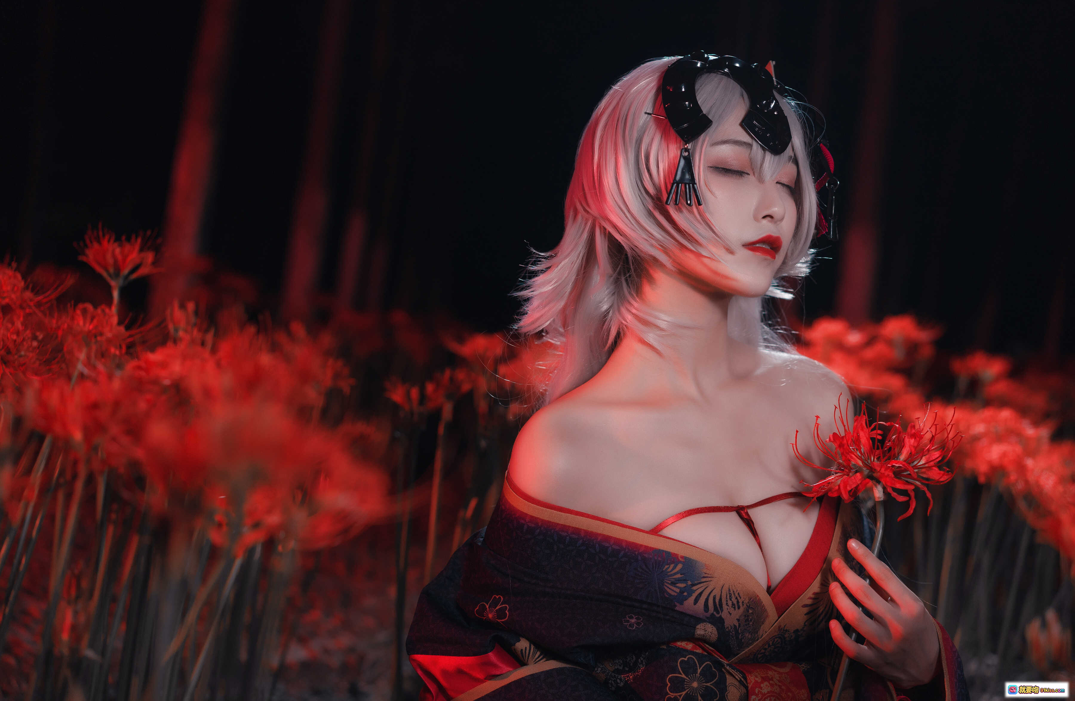 图片[1] - 铁板烧鬼舞w黑贞cos写真 | 和风红花夜景 | 23P高清图集 | 日系美少女角色扮演 - 就要吻