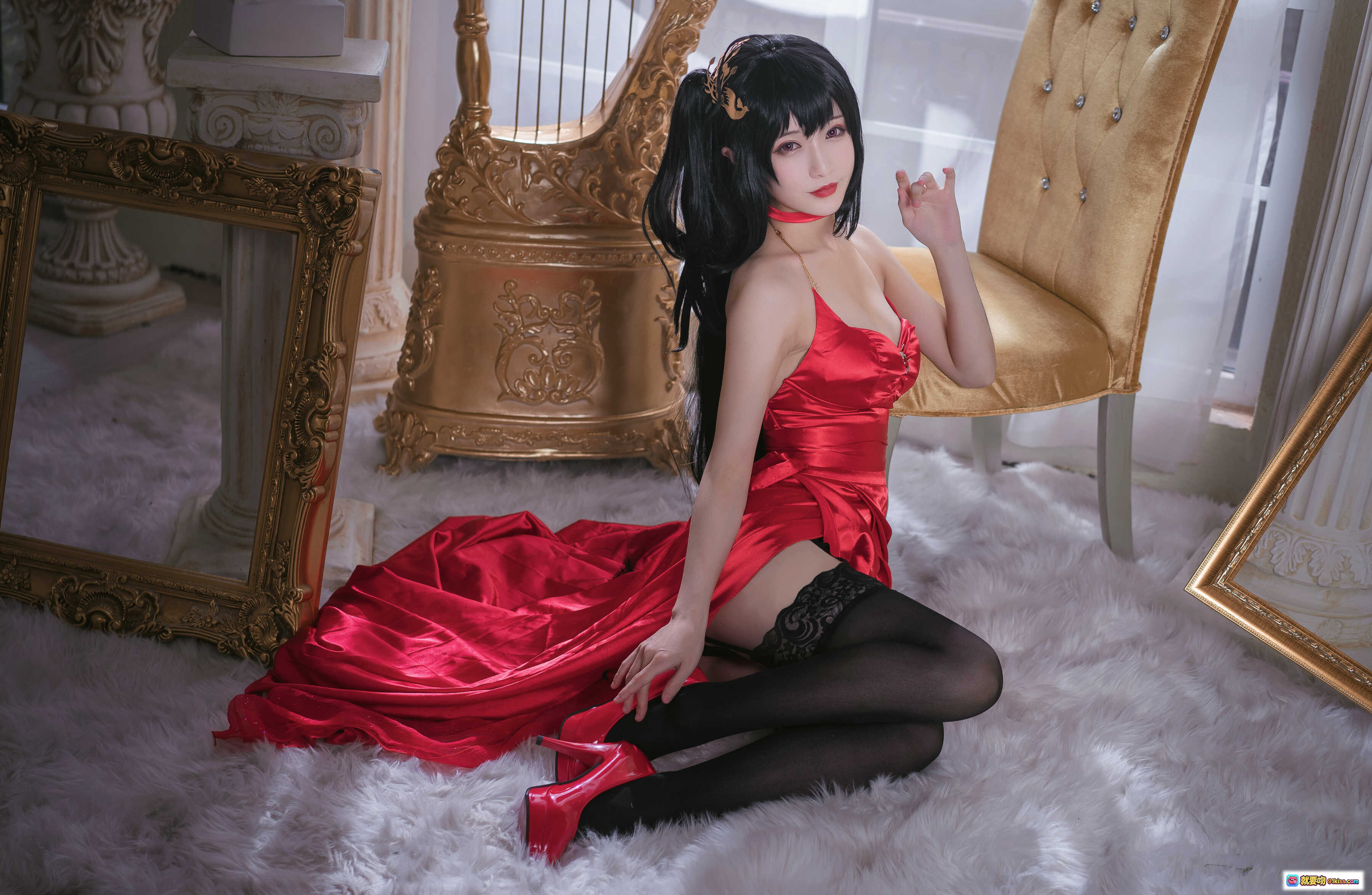 图片[3] - 铁板烧鬼舞w NO.032 毒苹果 Cosplay 红裙黑丝性感写真 26P高清图集 优雅古典室内场景 金色竖琴背景 女神姿态美拍 - 就要吻
