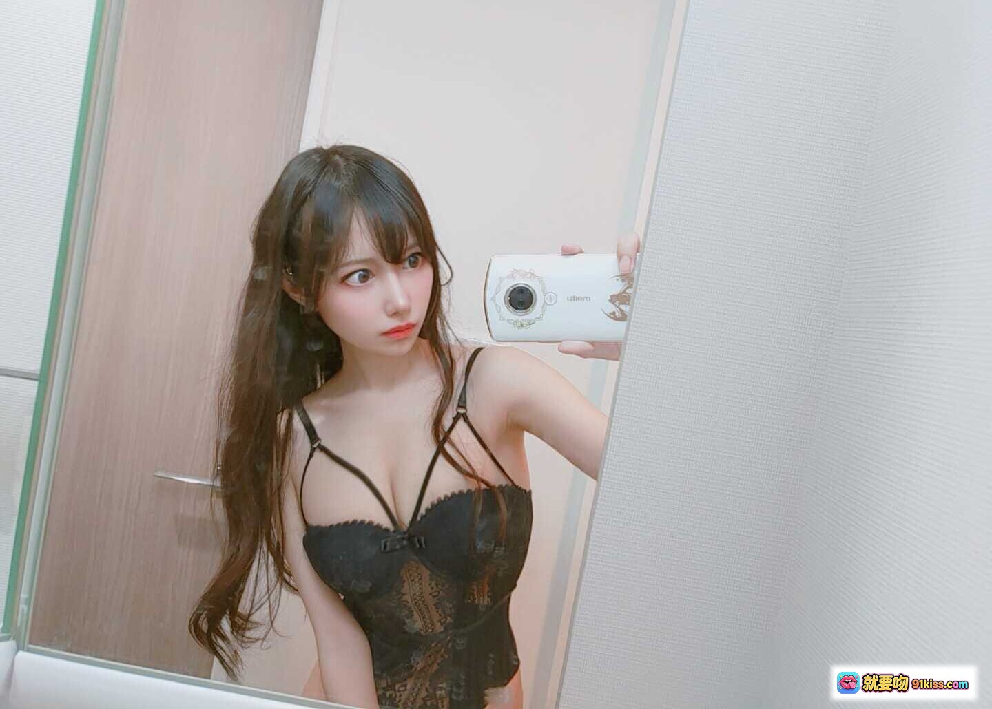 图片[1] - Shika小鹿鹿NO.074夏日自拍写真 25P高清美图 黑色蕾丝内衣镜前自拍 甜美长发少女风 - 就要吻