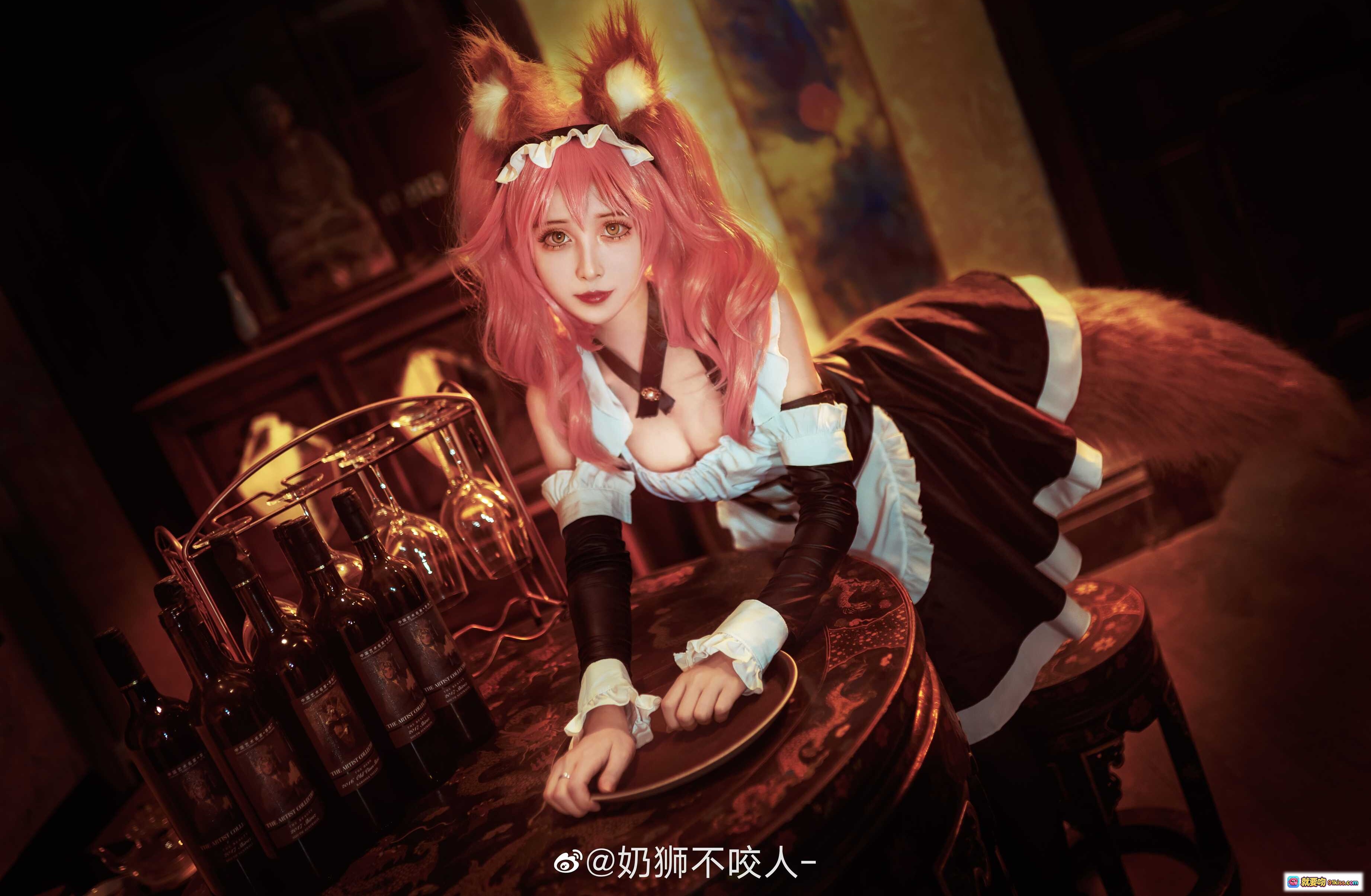 图片[7] - 奶狮不咬人cos玉藻前女仆装粉发狐耳黑丝美腿楼梯写真NO.007 - 就要吻