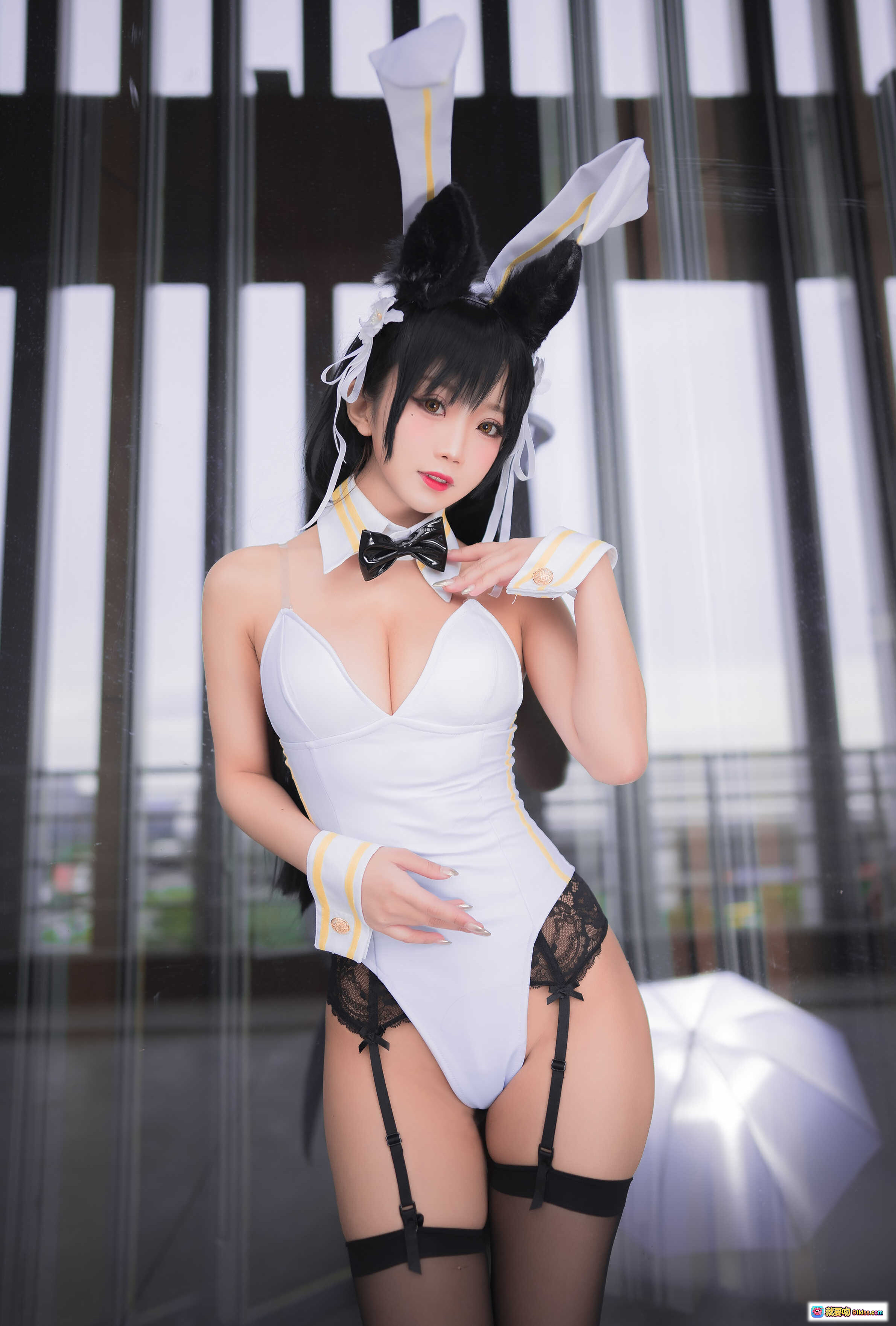图片[3] - 鬼畜瑶NO.008爱大狗同人兔女郎COS写真 白色紧身衣黑蕾丝吊袜黑丝美腿跪姿性感造型 - 就要吻
