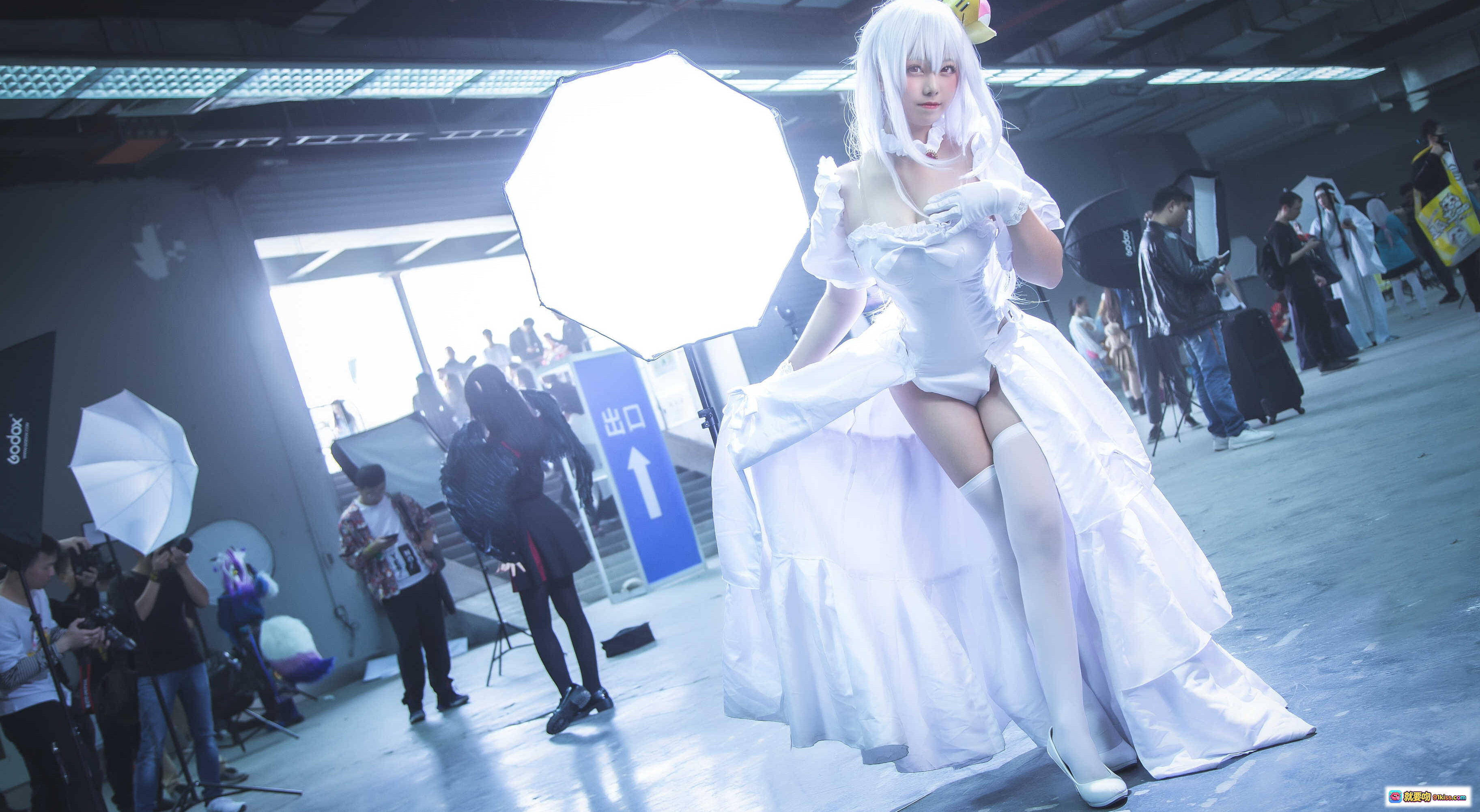 图片[10] - 蜜汁猫裘NO.028幽灵姬cosplay写真 白发白衣少女 甜美幽灵造型 高清摄影棚实拍 10P111MB - 就要吻