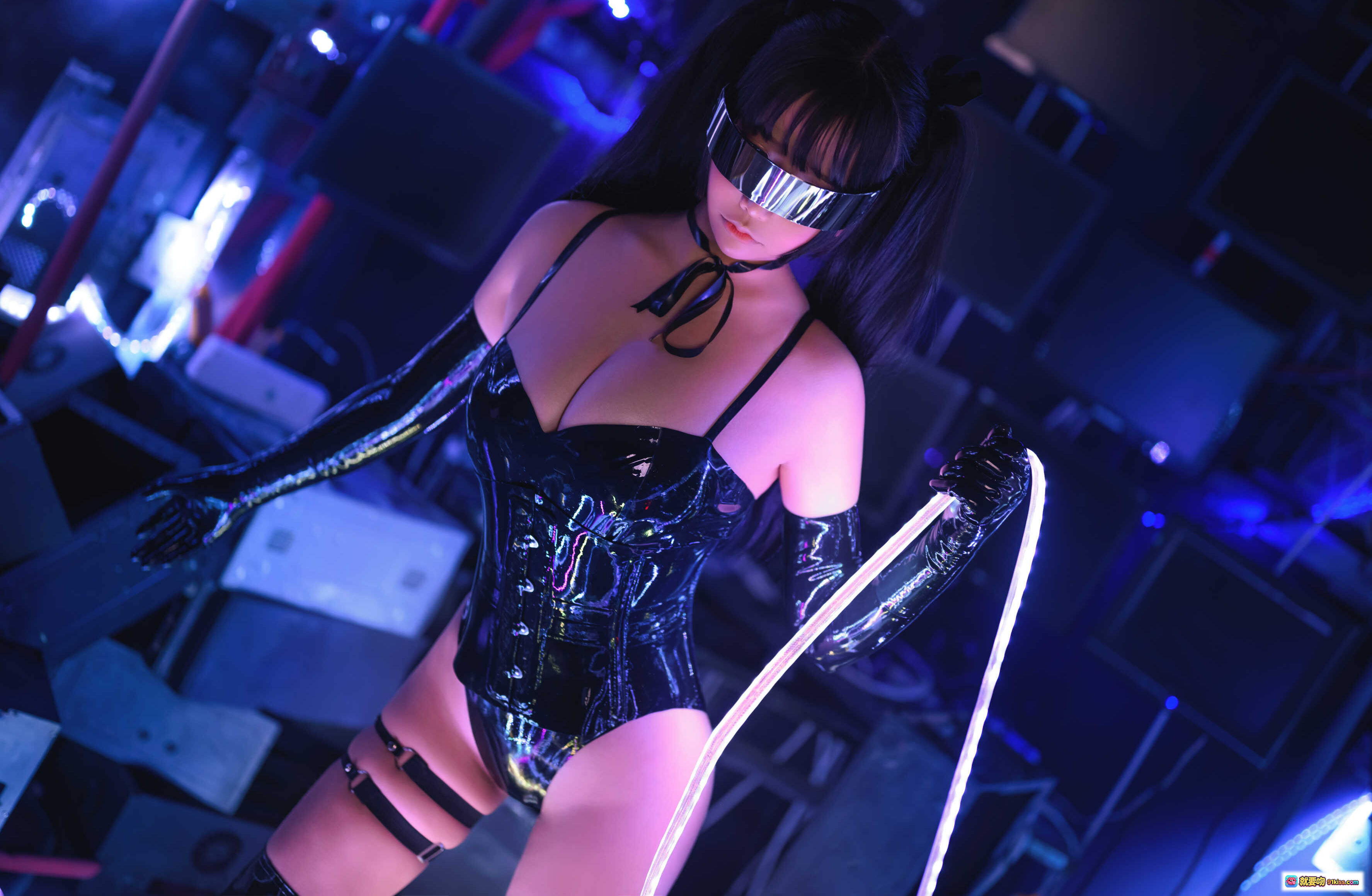 图片[5] - 抱走莫子A NO.013限量胶衣写真 43P高清黑胶紧身衣+长手套+高跟鞋 诱惑性感私房摄影 - 就要吻