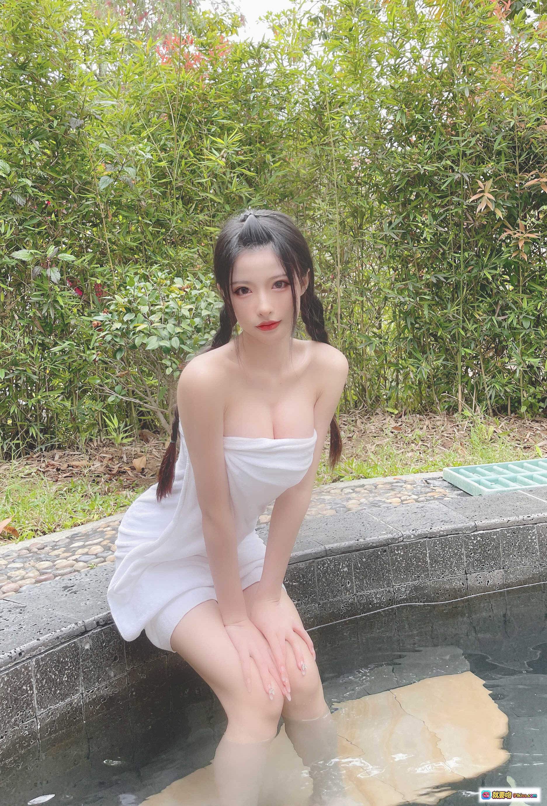 图片[2] - 清水由乃NO.018温泉浴巾写真 甜美双马尾白浴巾性感私房照 竹林温泉边自然光拍摄 26P高清图集 - 就要吻