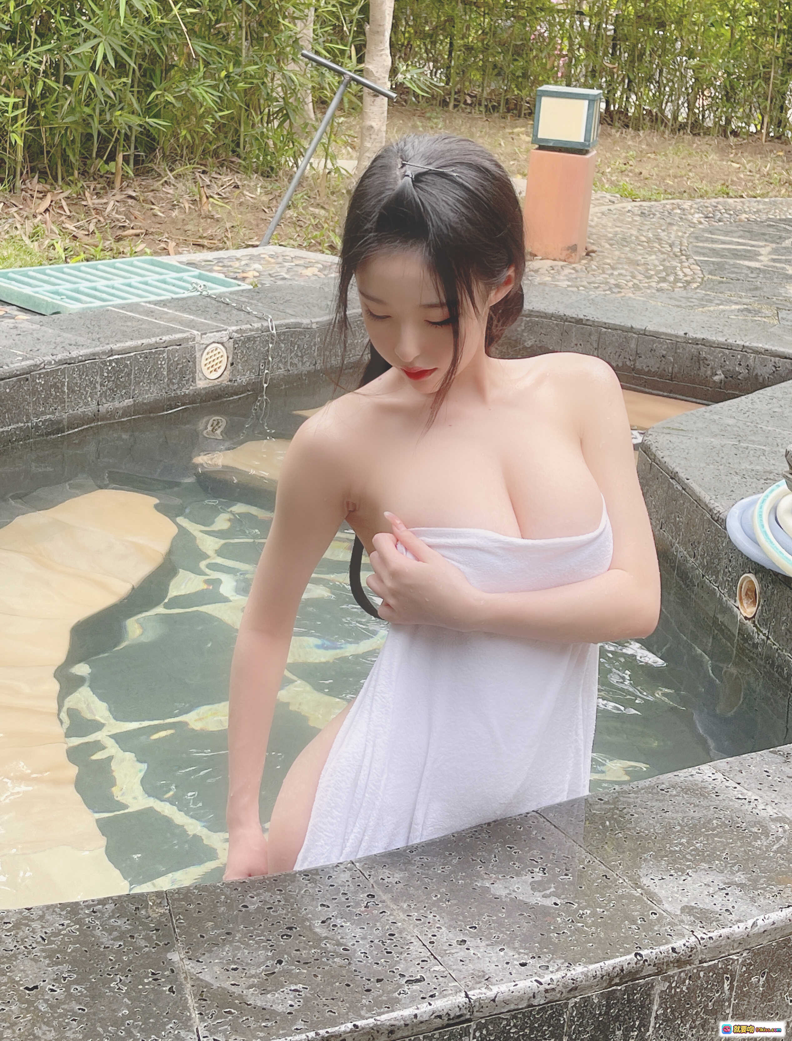 图片[3] - 清水由乃NO.018温泉浴巾写真 甜美双马尾白浴巾性感私房照 竹林温泉边自然光拍摄 26P高清图集 - 就要吻