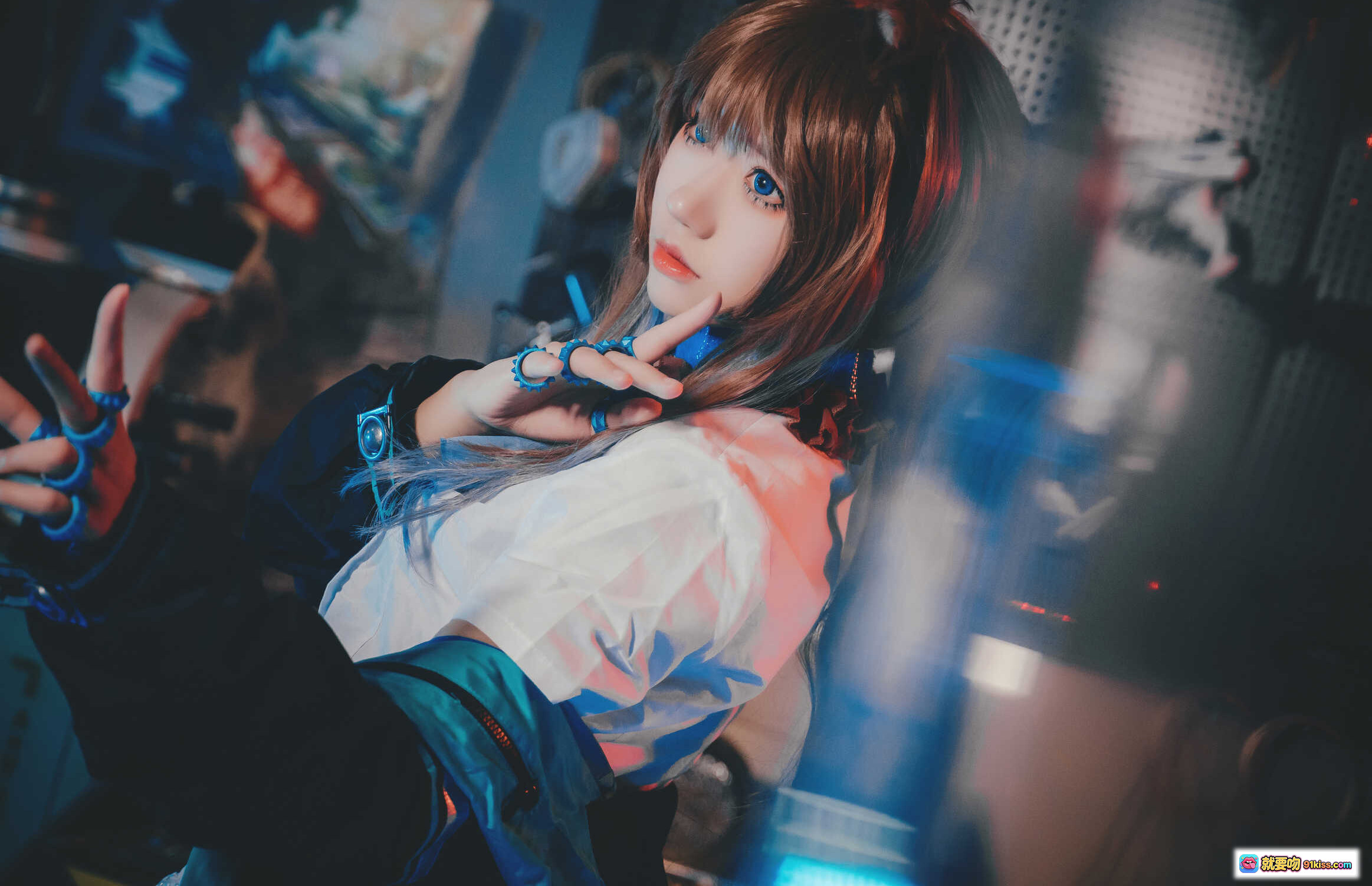 图片[10] - 猫君君_MaoJun NO.012 明日方舟阿米娅Cosplay写真 52P高清美图 蓝格短裙黑丝 thighhigh 电竞风场景 氛围灯光特写 - 就要吻
