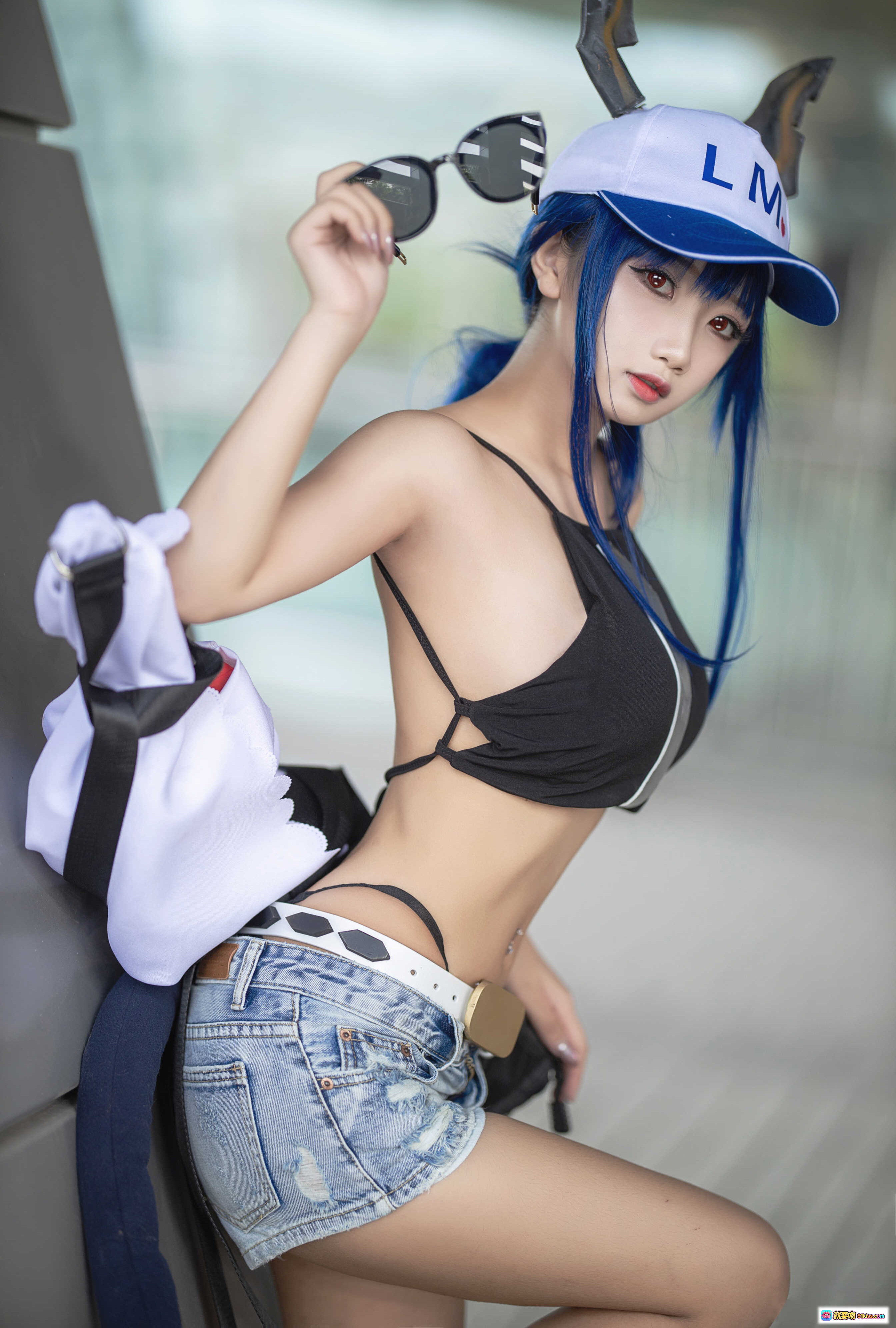 图片[6] - 鬼畜瑶NO.022女游客C cosplay蓝发少女LM帽牛仔短裤性感写真13P57MB - 就要吻