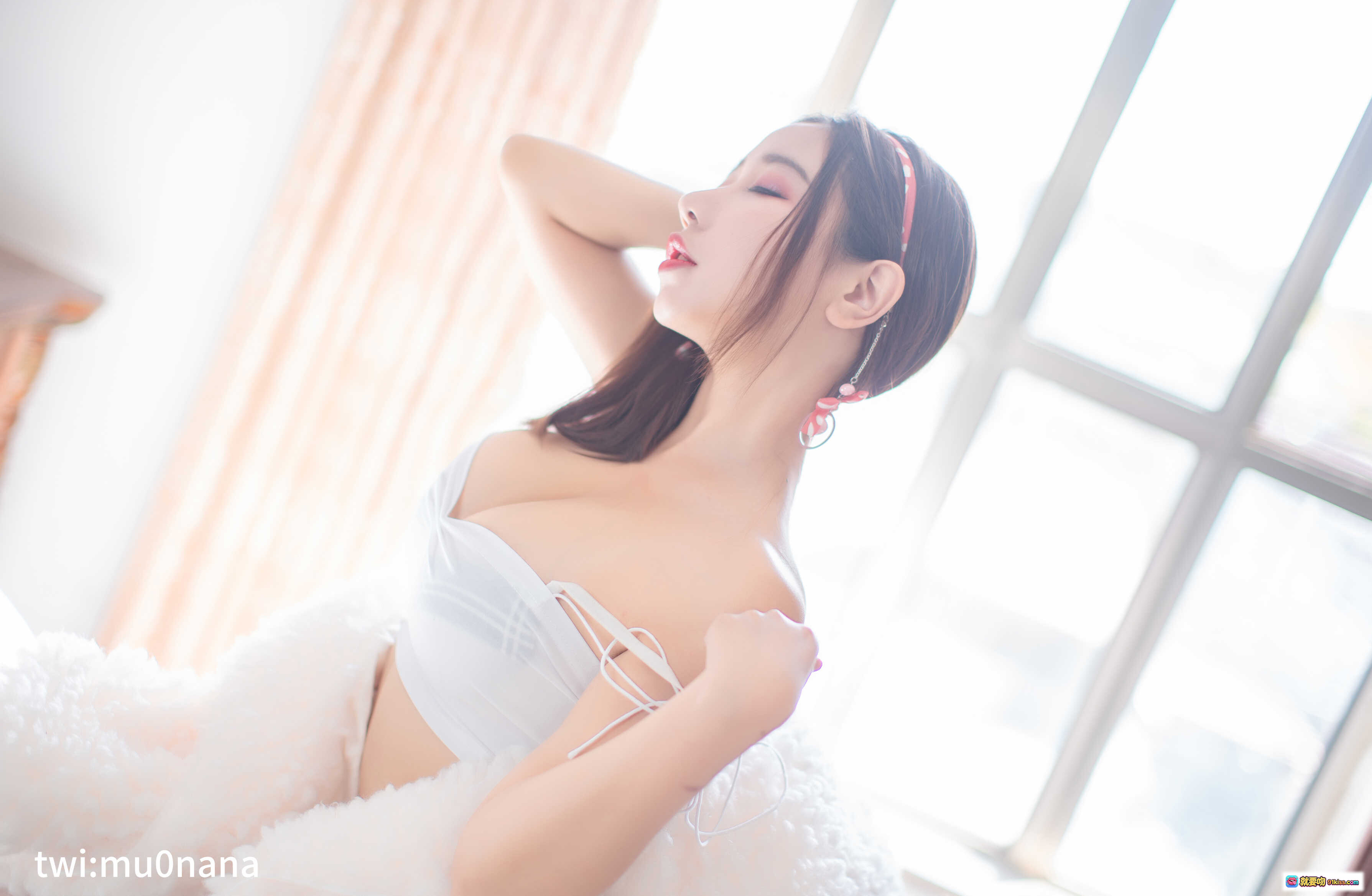 图片[2] - 穆零Mu0 NO.40温泉泳装写真合集｜95P高清美腿白丝少女私房摄影｜温柔氛围感床照特辑 - 就要吻