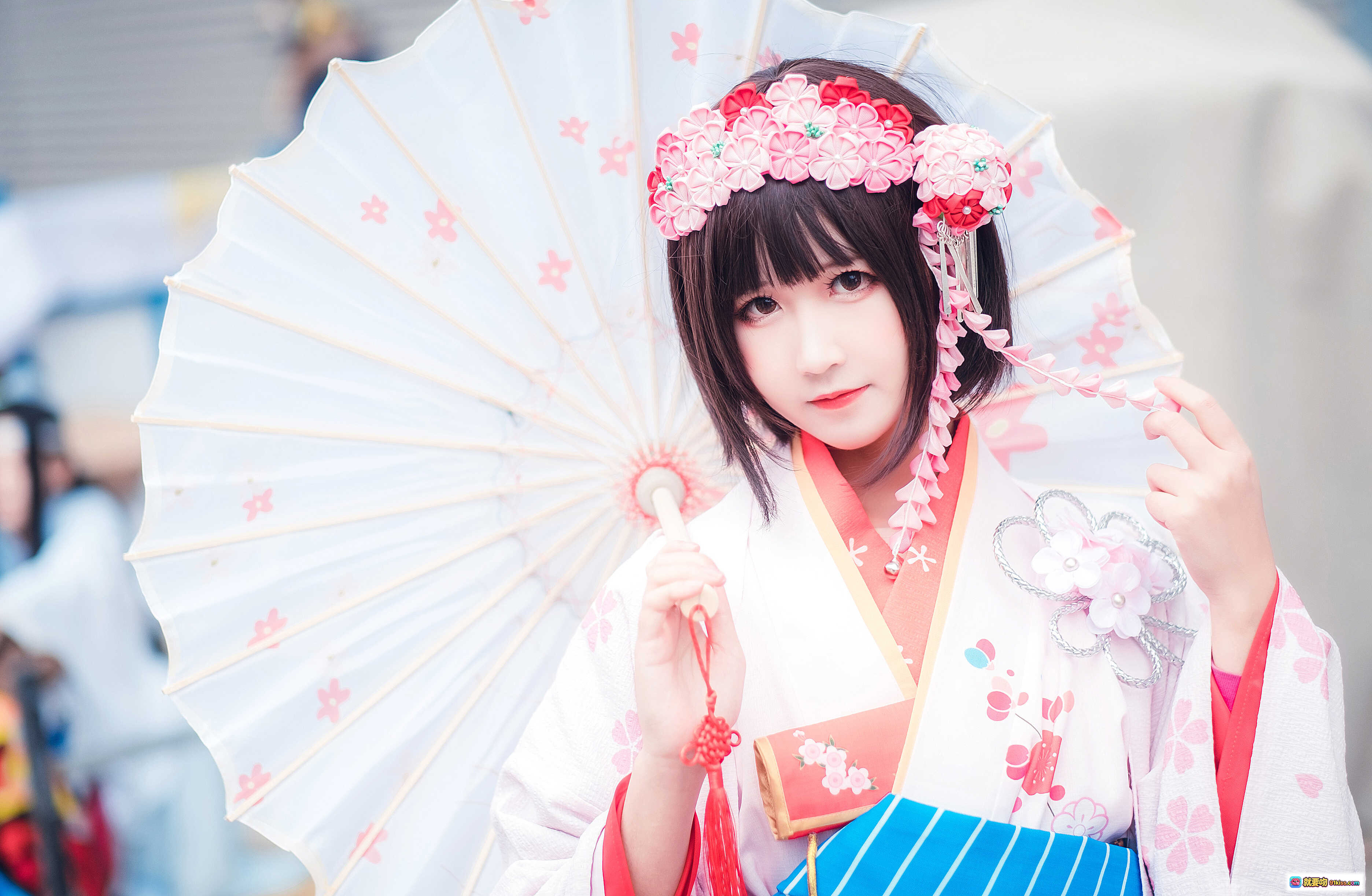 图片[8] - 三度_69 NO.027 路人女主的养成方法 cos写真 | 和风少女 樱花和服 手持纸伞 花环头饰 精致妆容 日系甜美风 - 就要吻