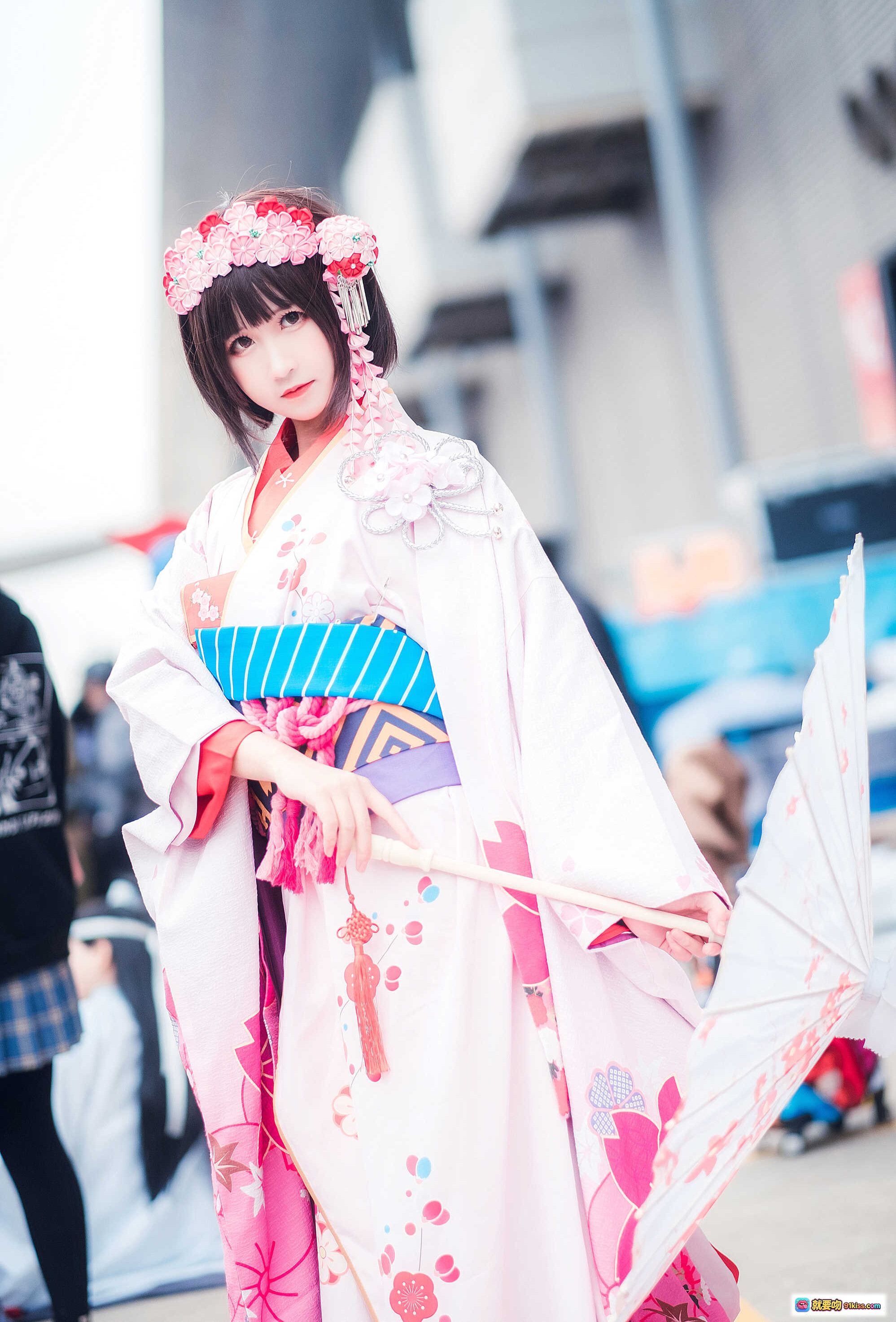 图片[2] - 三度_69 NO.027 路人女主的养成方法 cos写真 | 和风少女 樱花和服 手持纸伞 花环头饰 精致妆容 日系甜美风 - 就要吻