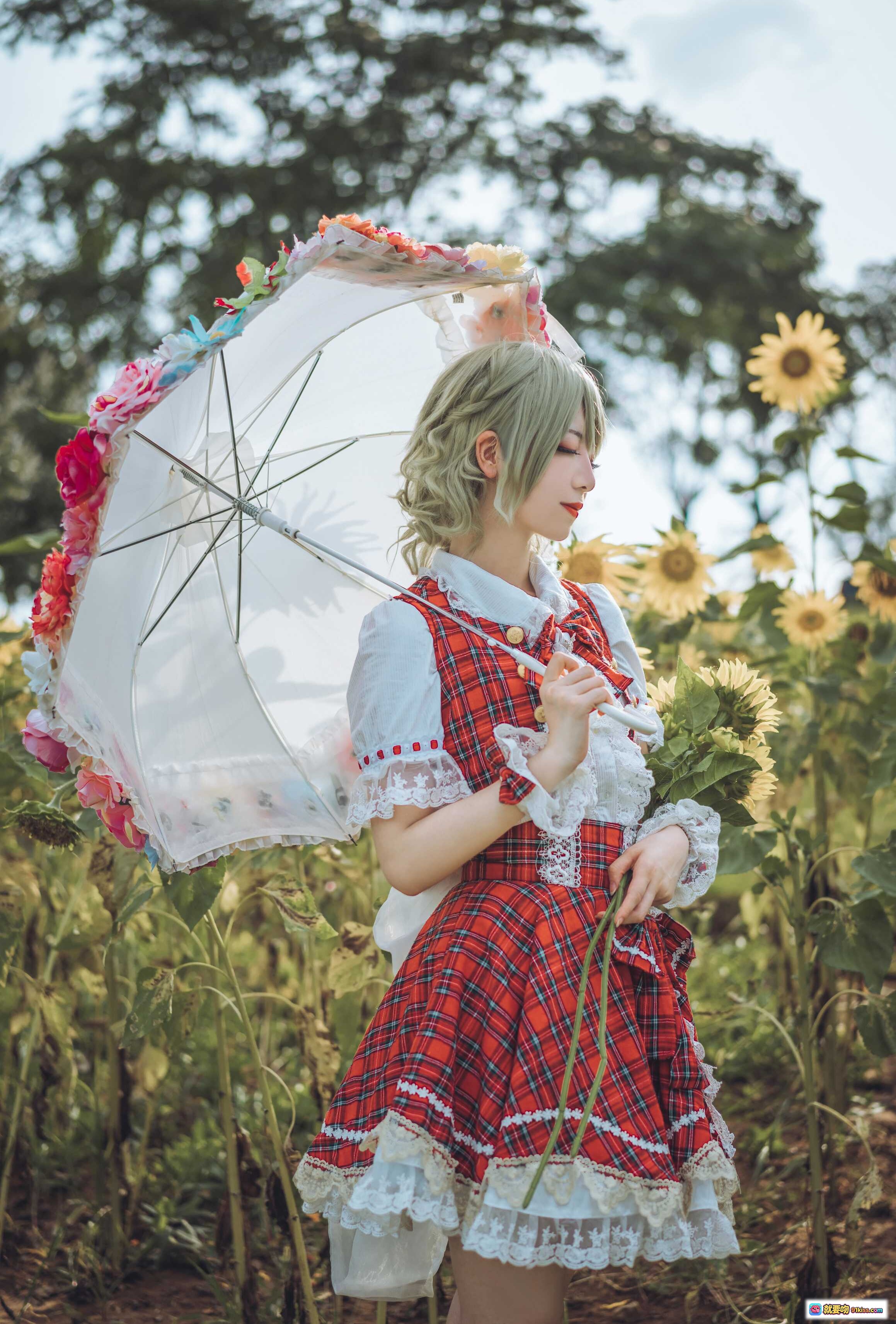 图片[5] - 弥音音NO.024 四季のフラワーマスター 红格洛丽塔裙 向日葵花田 白蕾丝袖口 日系少女写真 自然光外拍 17P高清图集 - 就要吻