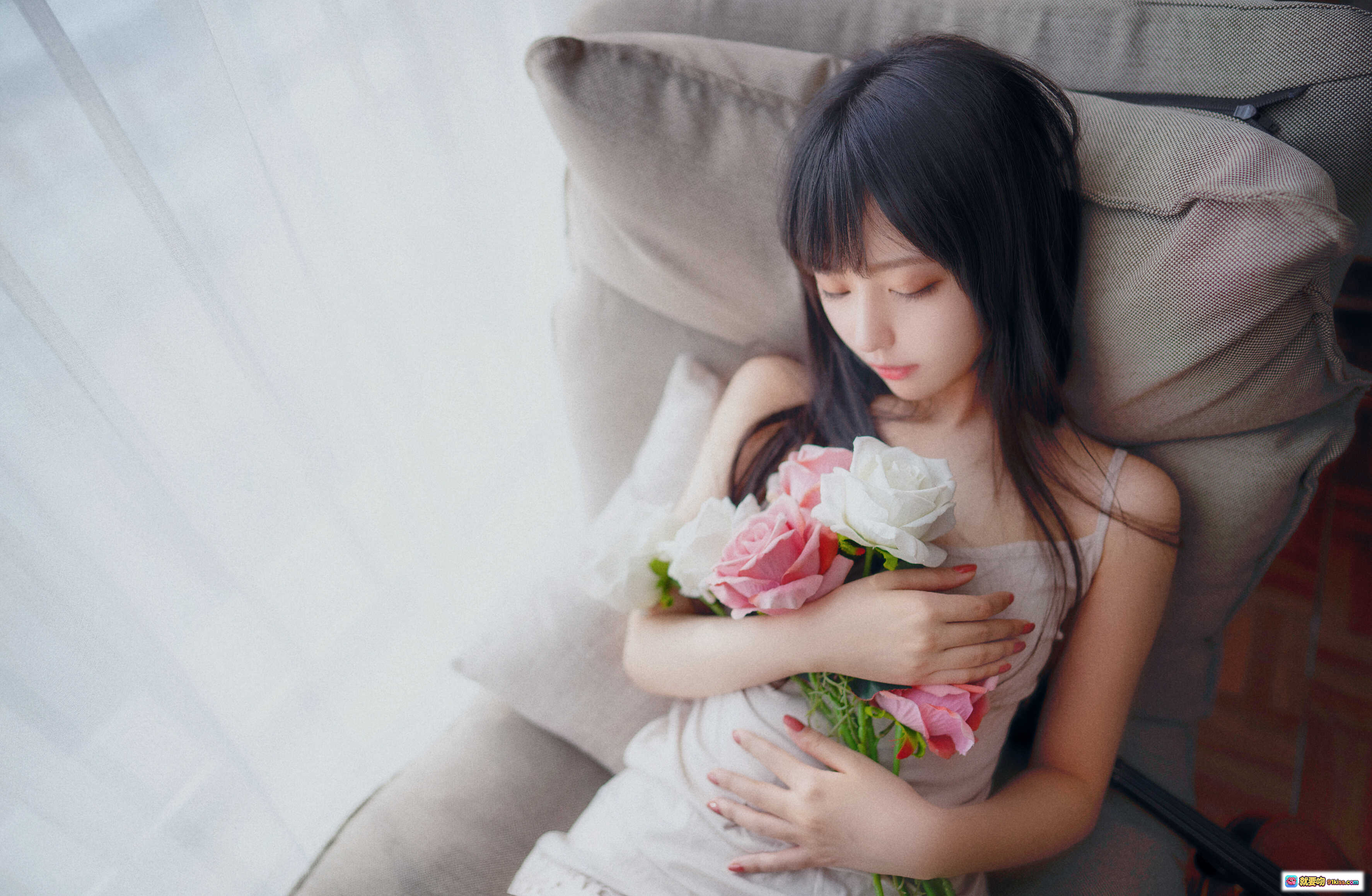 图片[7] - Shika小鹿鹿NO.034写真01 长发姑娘慵懒沙发美拍 蕾丝内衣+圣诞驯鹿装饰+复古花毯+小提琴点缀 21P高清图集 - 就要吻