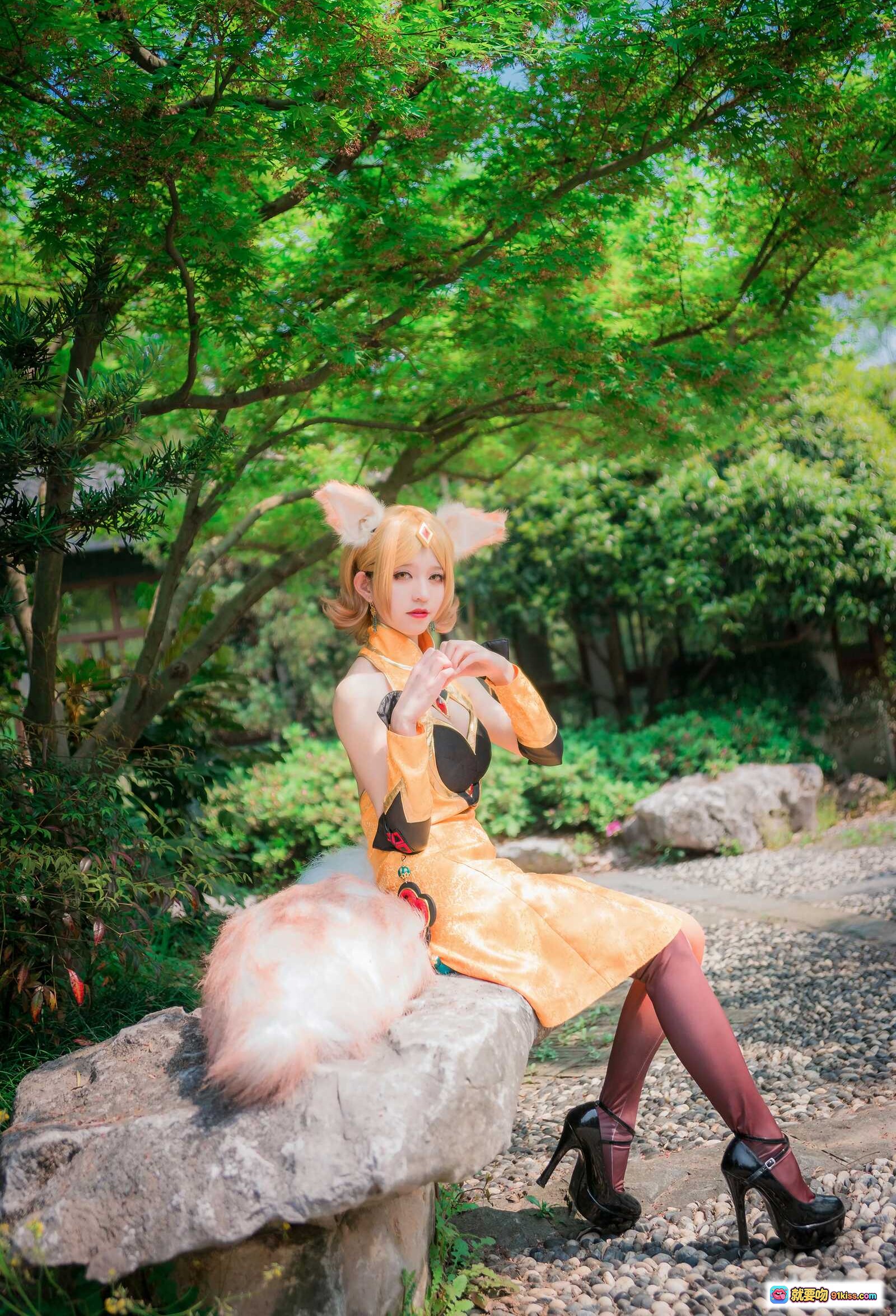 图片[4] - 王者荣耀妲己cosplay写真 | Kettoe NO.007 9P高清美图 | 橙色旗袍兔耳造型 | 户外自然光拍摄 | 甜美性感风格 - 就要吻