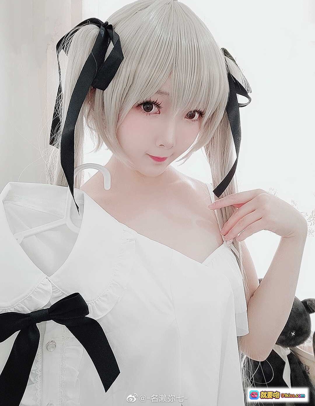 图片[7] - 名濑弥七NO.05白色内衣写真｜银发黑丝带少女Cosplay｜清新甜美私房照 - 就要吻
