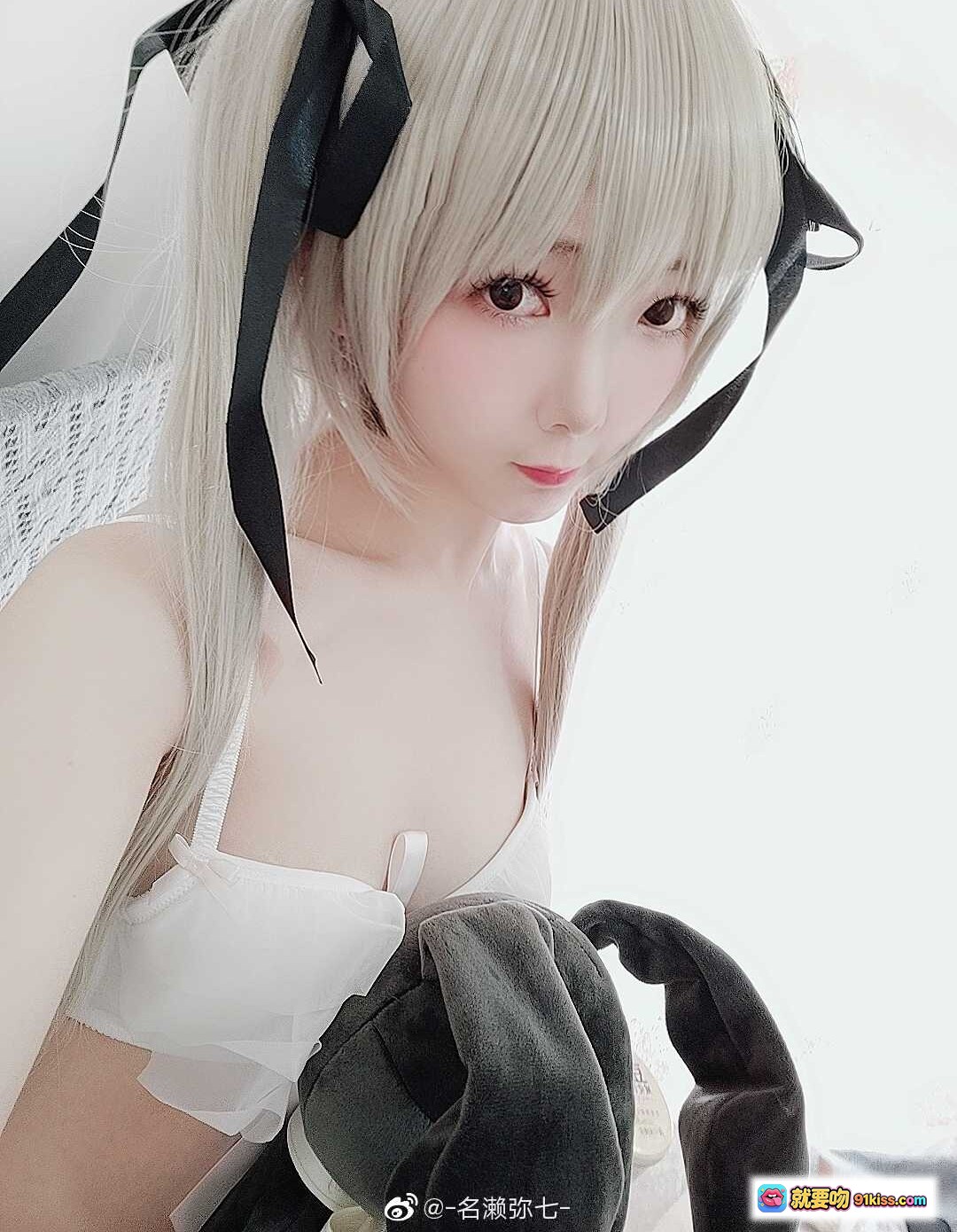 图片[10] - 名濑弥七NO.05白色内衣写真｜银发黑丝带少女Cosplay｜清新甜美私房照 - 就要吻