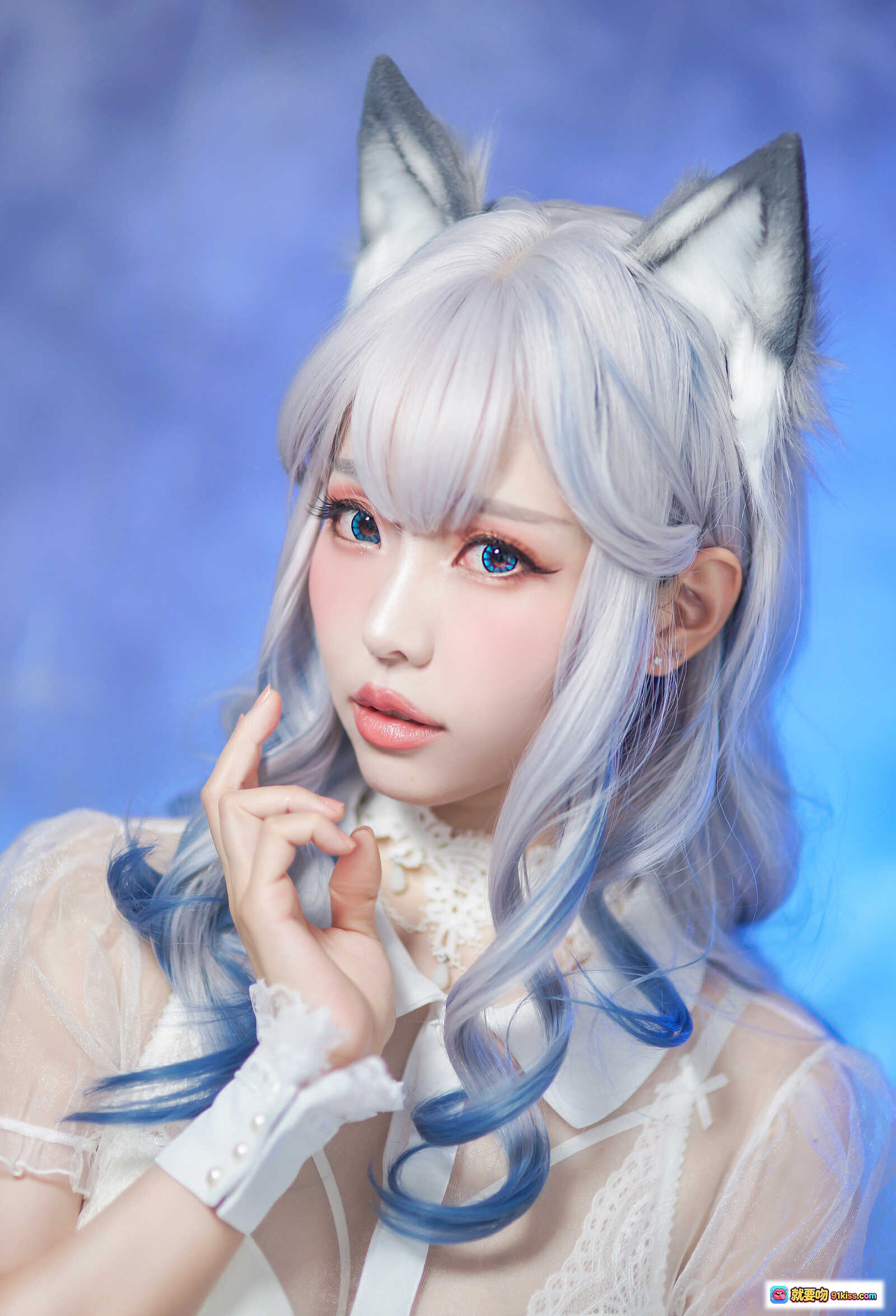 图片[5] - ElyEE子 NO.043 白色狐耳少女Cosplay 冰雪背景 悬浮姿态 精致蕾丝绑带内衣 毛绒尾巴 高跟鞋 二次元写真 - 就要吻