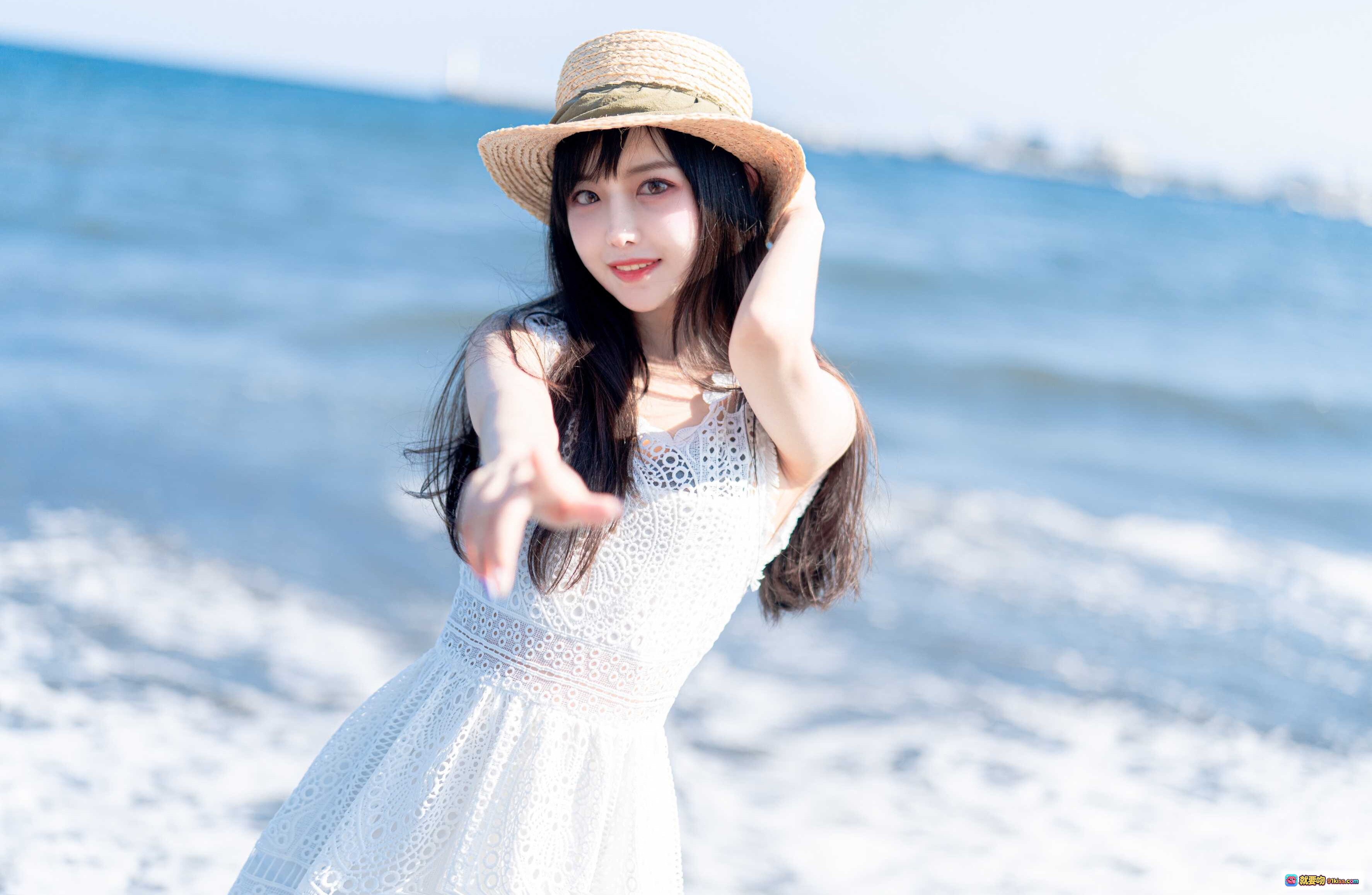 图片[7] - Shika小鹿鹿镰仓江之岛旅拍写真｜白色蕾丝连衣裙+草帽少女风｜日系街拍清新自然感｜29P高清图集 - 就要吻