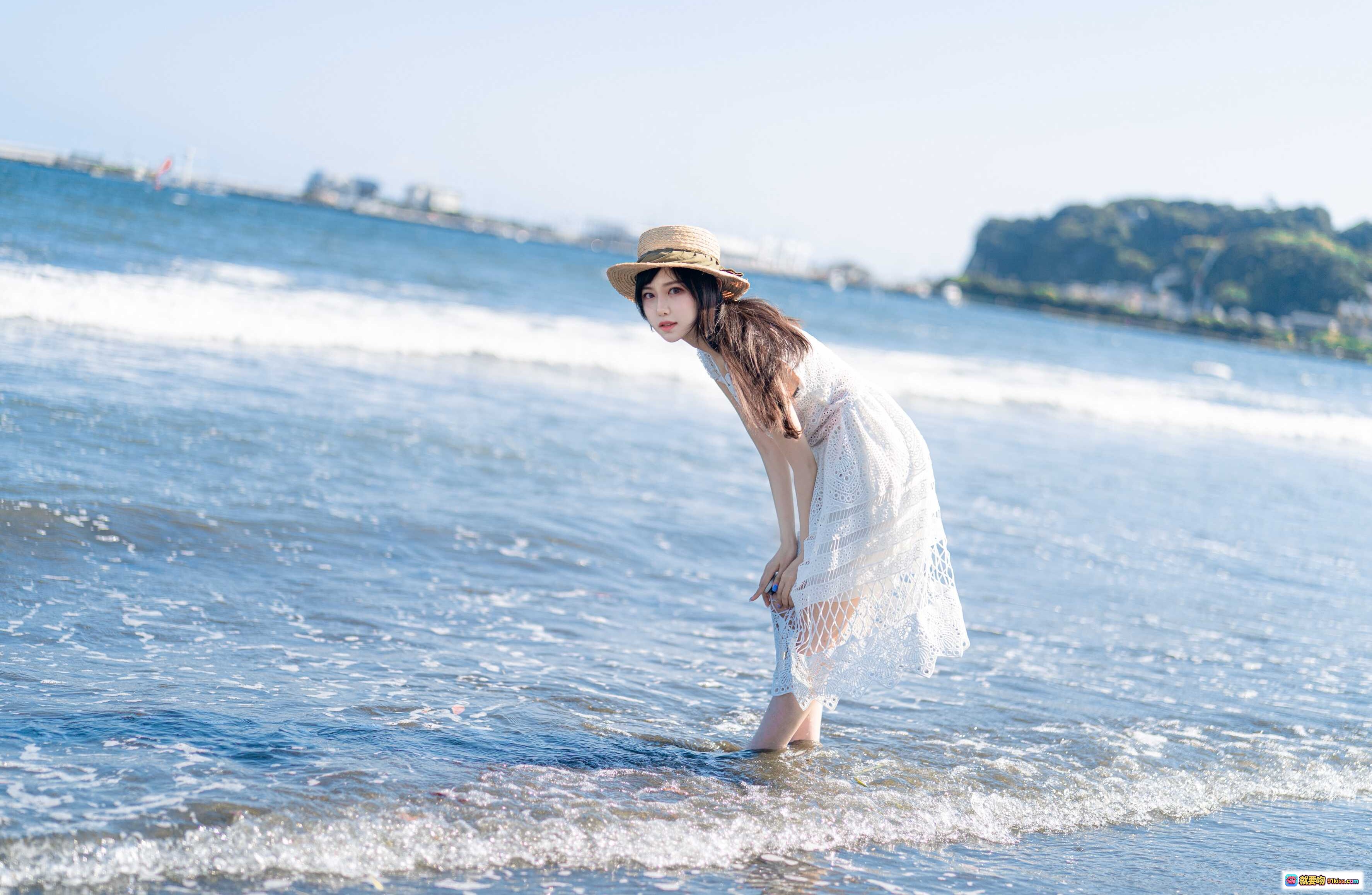 图片[6] - Shika小鹿鹿镰仓江之岛旅拍写真｜白色蕾丝连衣裙+草帽少女风｜日系街拍清新自然感｜29P高清图集 - 就要吻