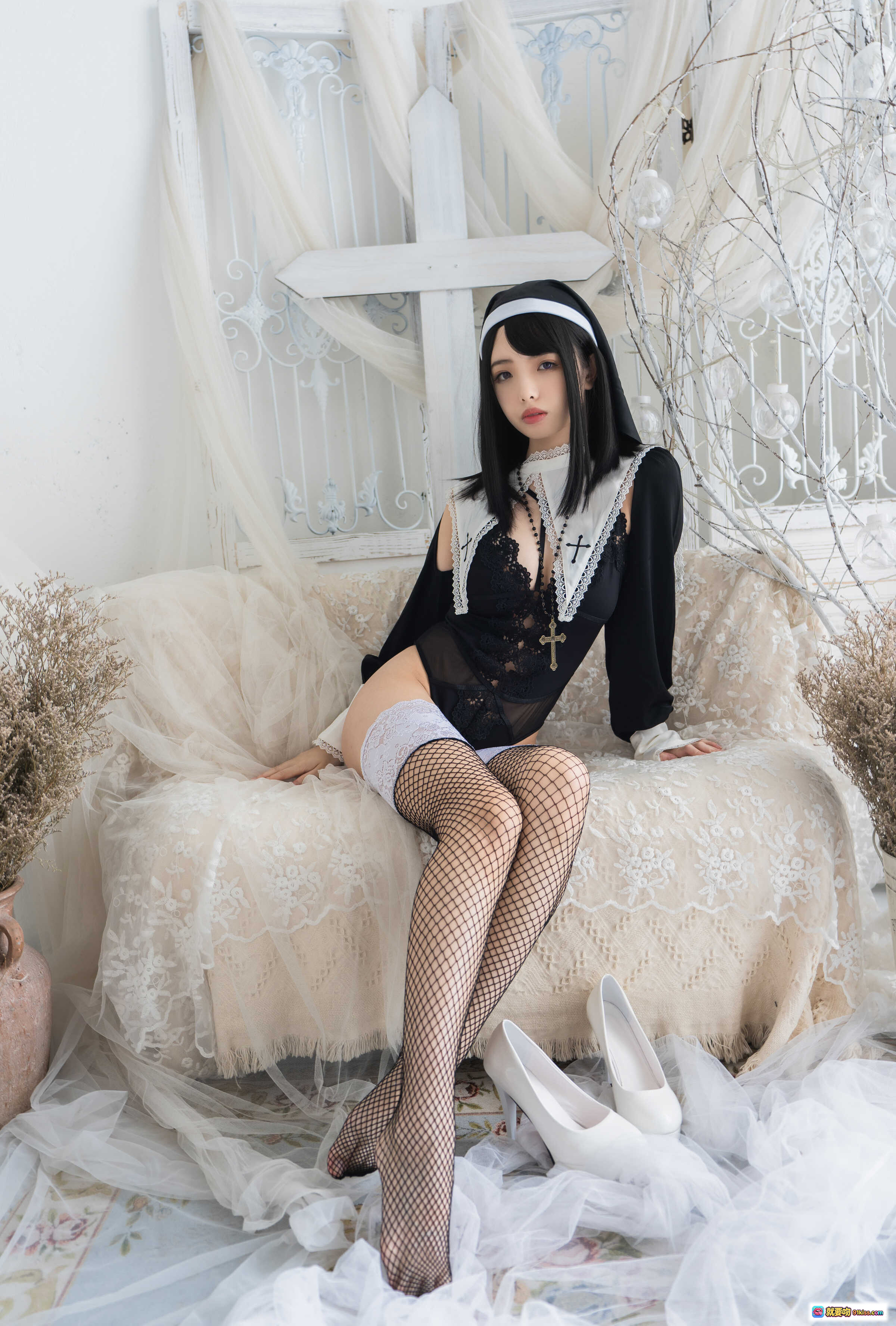 图片[5] - 雯妹不讲道理NO.029危险祈祷修女写真 34P高清私房黑丝网袜蕾丝边诱惑摄影集 - 就要吻