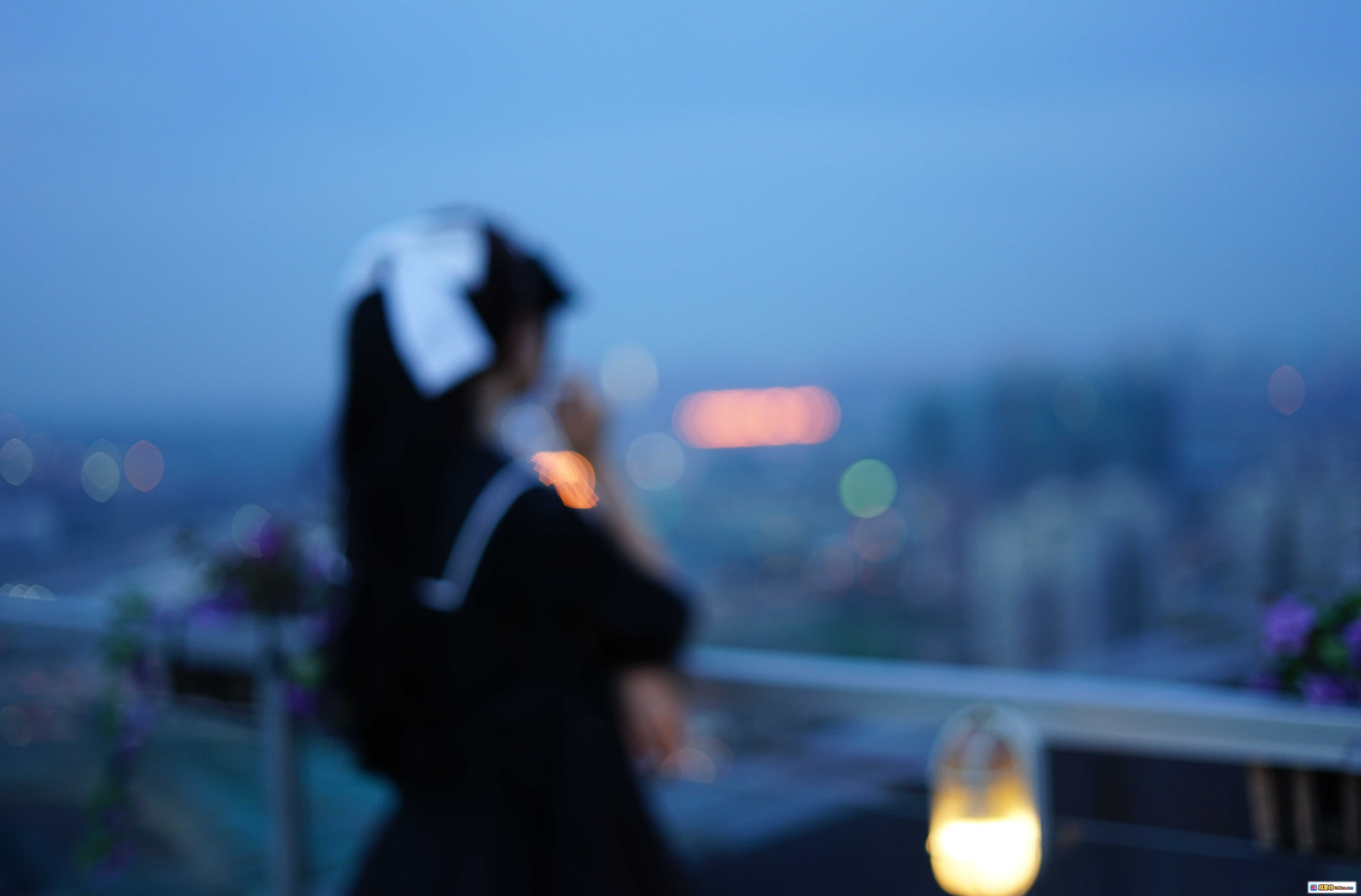 图片[1] - 五更百鬼NO.002碧蓝航线高雄黑装 Cosplay夜景 rooftop氛围感写真 14P高清图包 - 就要吻