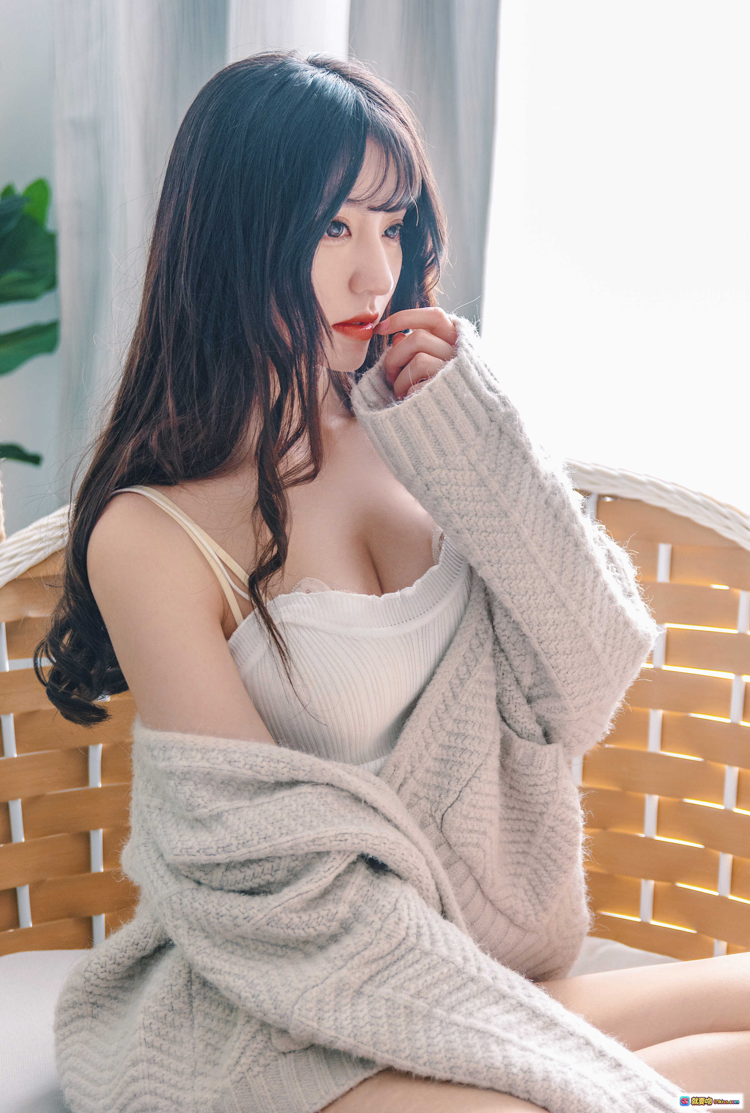 图片[6] - Kettoe NO.009 心动之时 白色吊带长发美女 室内柔光写真 12P高清图集 甜美性感私房照 - 就要吻