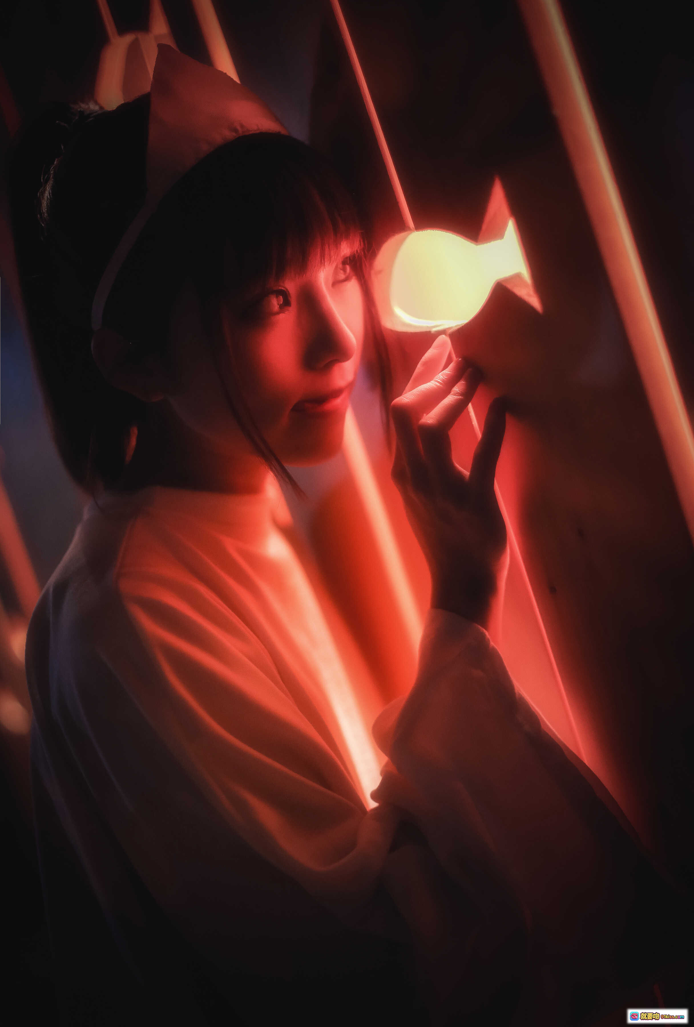 图片[10] - 居酒屋幽灵少女写真 | 木质暖光日式风情 | 红灯笼装饰 | 白衣神秘氛围 | Kitaro绮太郎NO.065幽灵故事系列 - 就要吻