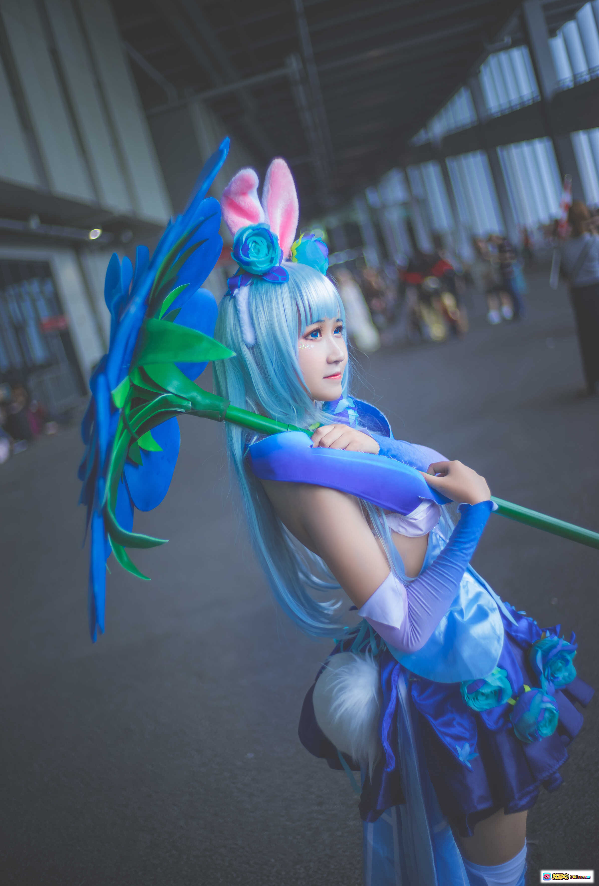 花间舞公孙离cosplay蓝发兔耳少女持花杖唯美写真三度_69 NO.024高清图集 - 就要吻