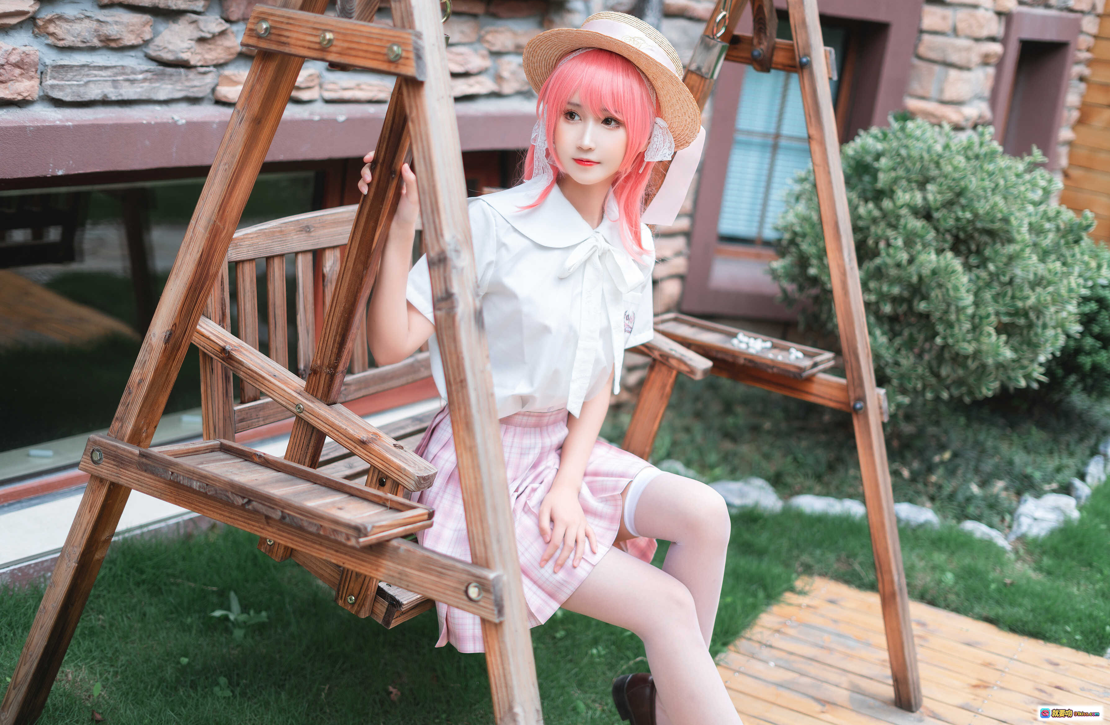 图片[2] - 三度_69 NO.053 双面恋人写真集 36P高清黑丝美腿蕾丝内衣性感私房照 红幕皮椅氛围感大片 - 就要吻