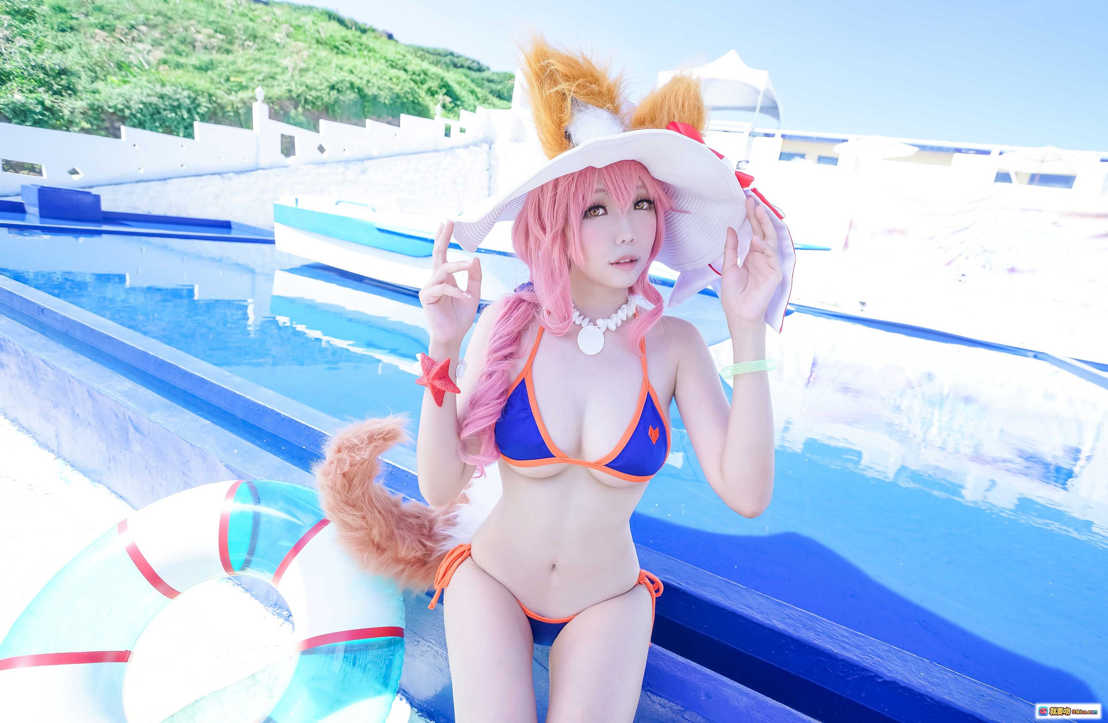 ElyEE子NO.015泳装cosplay粉色长发狐狸耳比基尼海边泳池写真美少女角色扮演夏日风情 - 就要吻