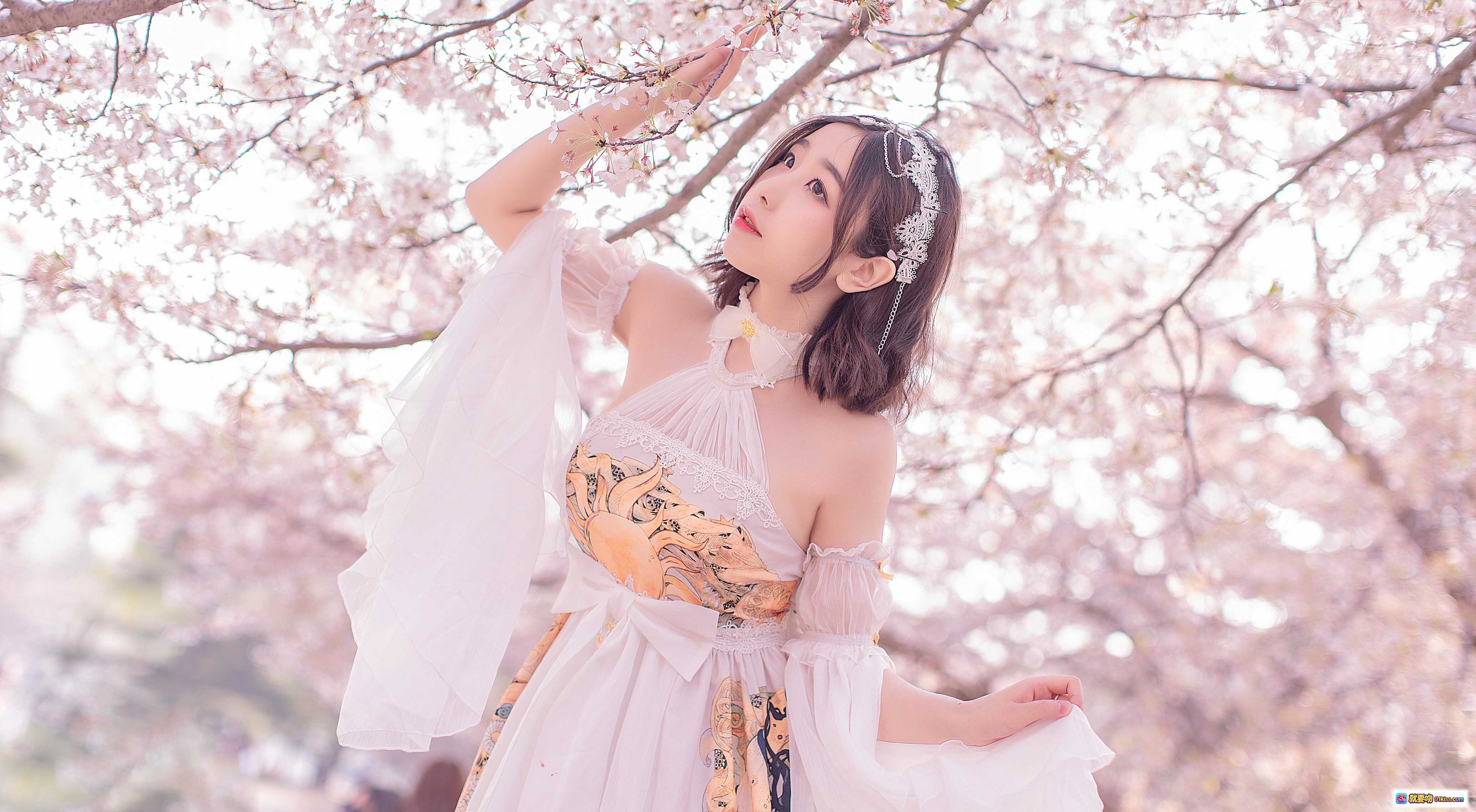 图片[9] - 穆零Mu0 NO.13 樱花季少女写真｜蕾丝头饰+白色洛丽塔裙+春日樱花背景｜甜美清新风格 - 就要吻