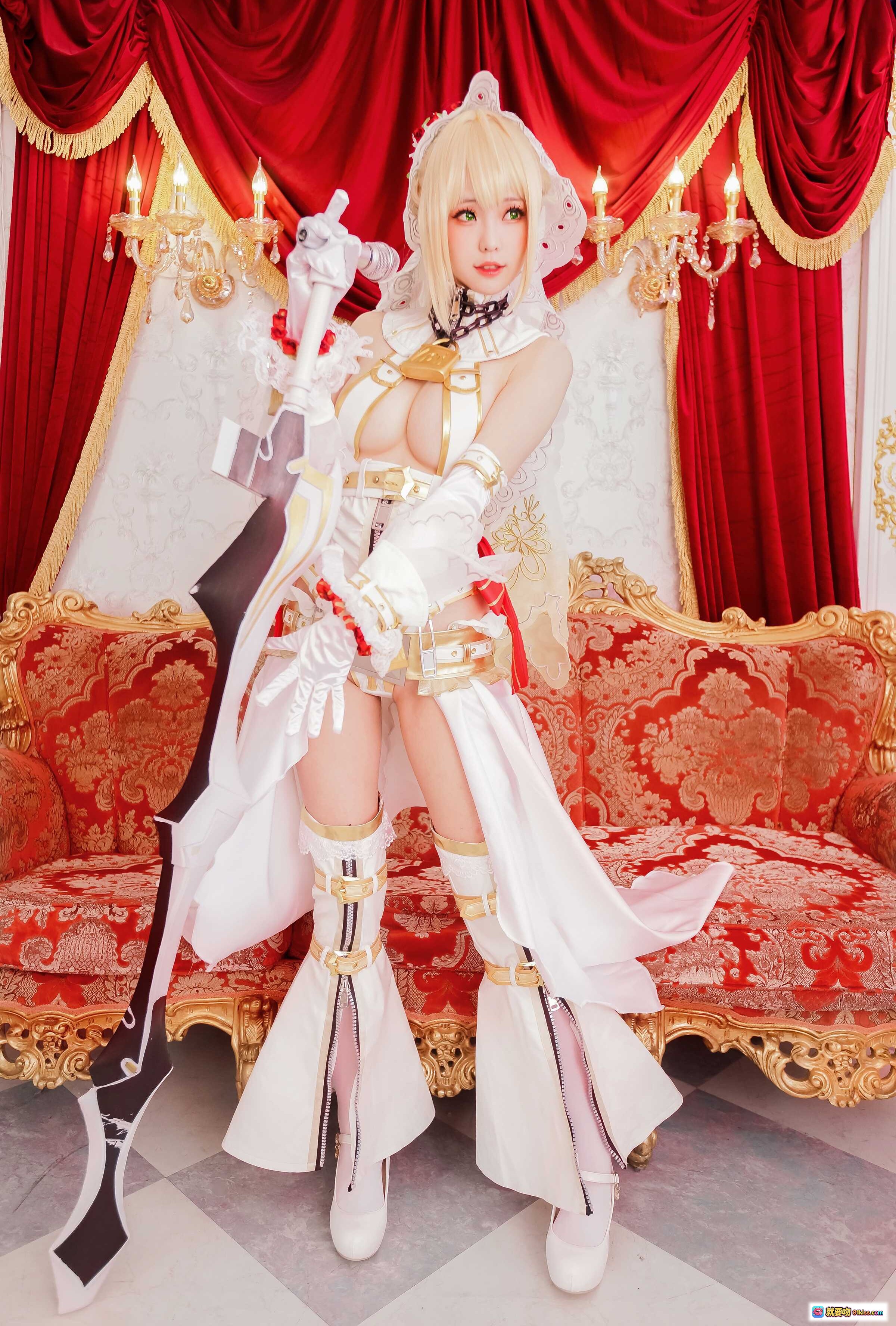 图片[4] - ElyEE子NO.063 白色洛丽塔cosplay 金发少女 华丽宫廷沙发写真 精致头饰 高筒靴 甜美性感风格 - 就要吻