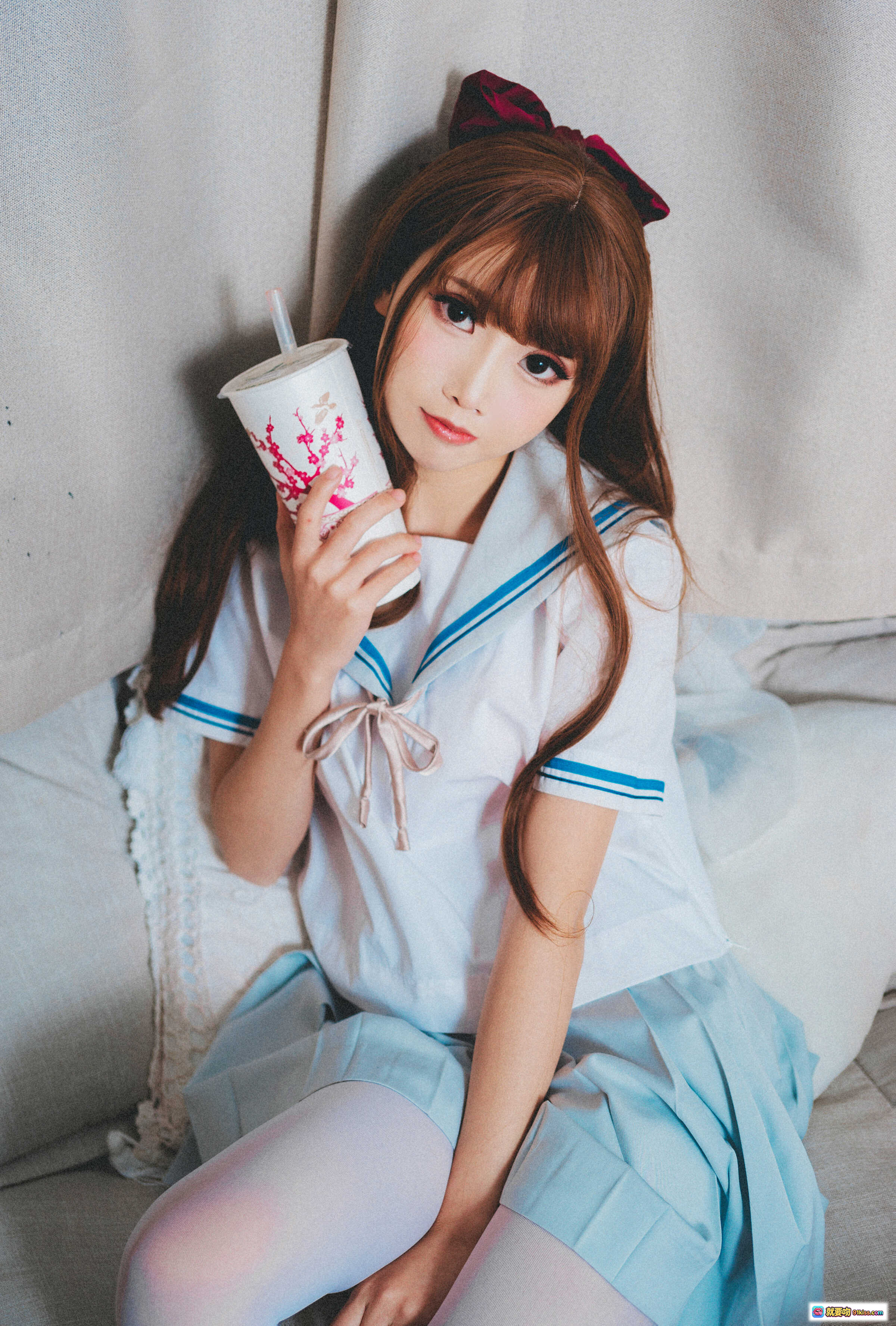 图片[6] - 面饼仙儿NO.043 JK秀 16P高清写真 白色短裙美腿特写 温柔卧室氛围感 民族风毯子搭配 舒适居家风少女摄影 - 就要吻