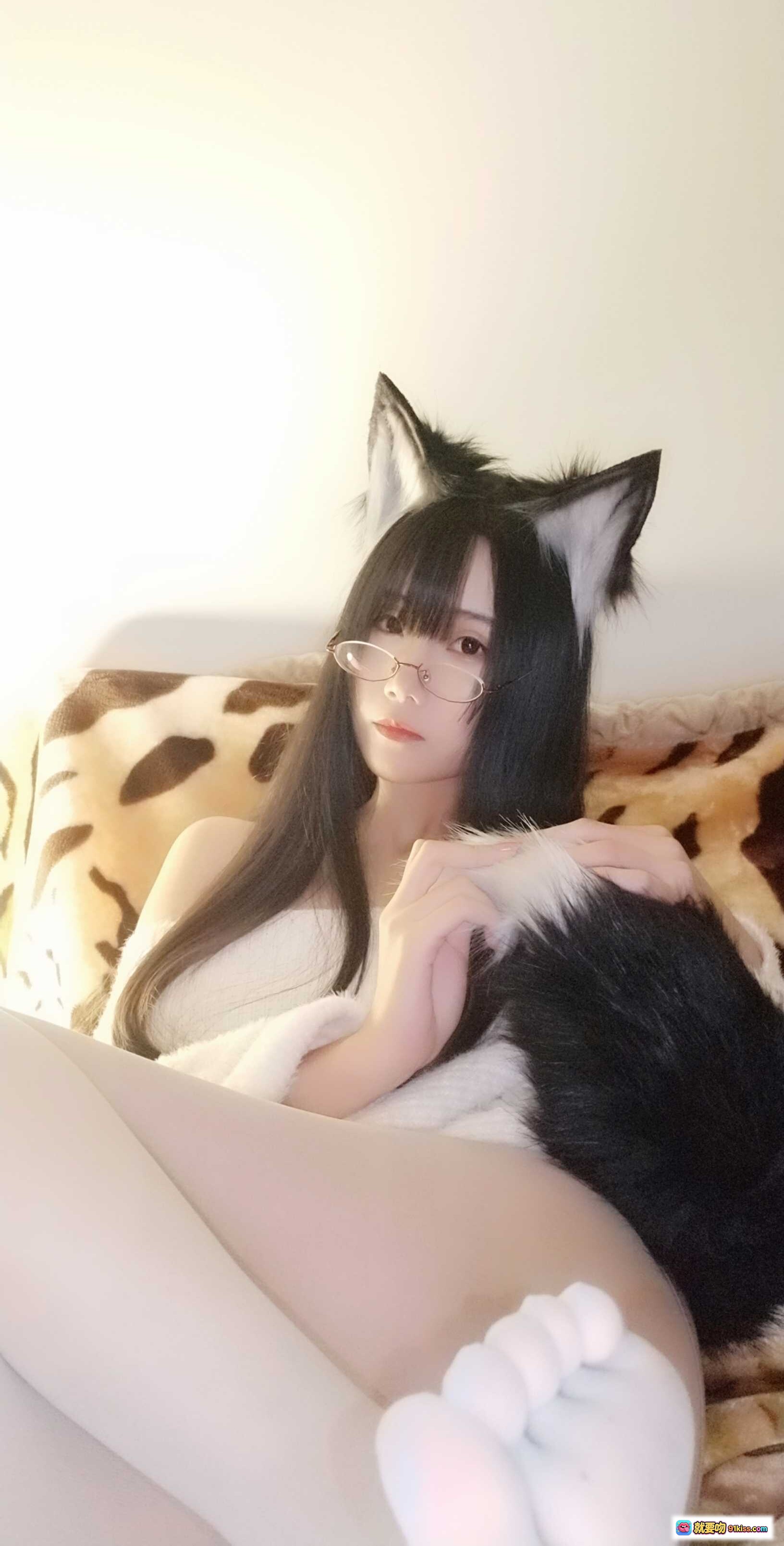 图片[3] - 曉美媽NO.014拆家二哈 Cosplay 狐耳白絲美腿 萌系宅女居家寫真 14P高質感圖集 - 就要吻