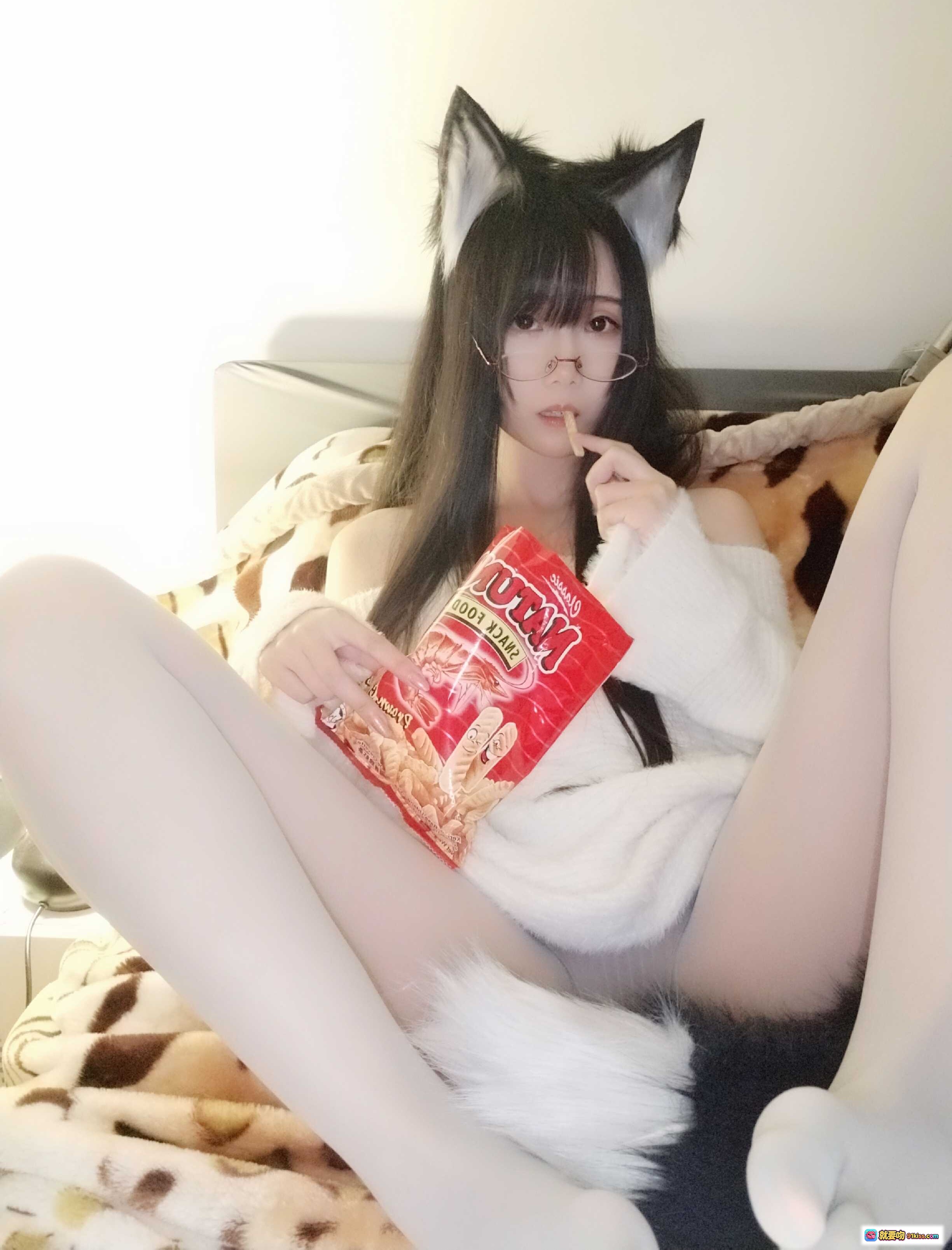 图片[8] - 曉美媽NO.014拆家二哈 Cosplay 狐耳白絲美腿 萌系宅女居家寫真 14P高質感圖集 - 就要吻