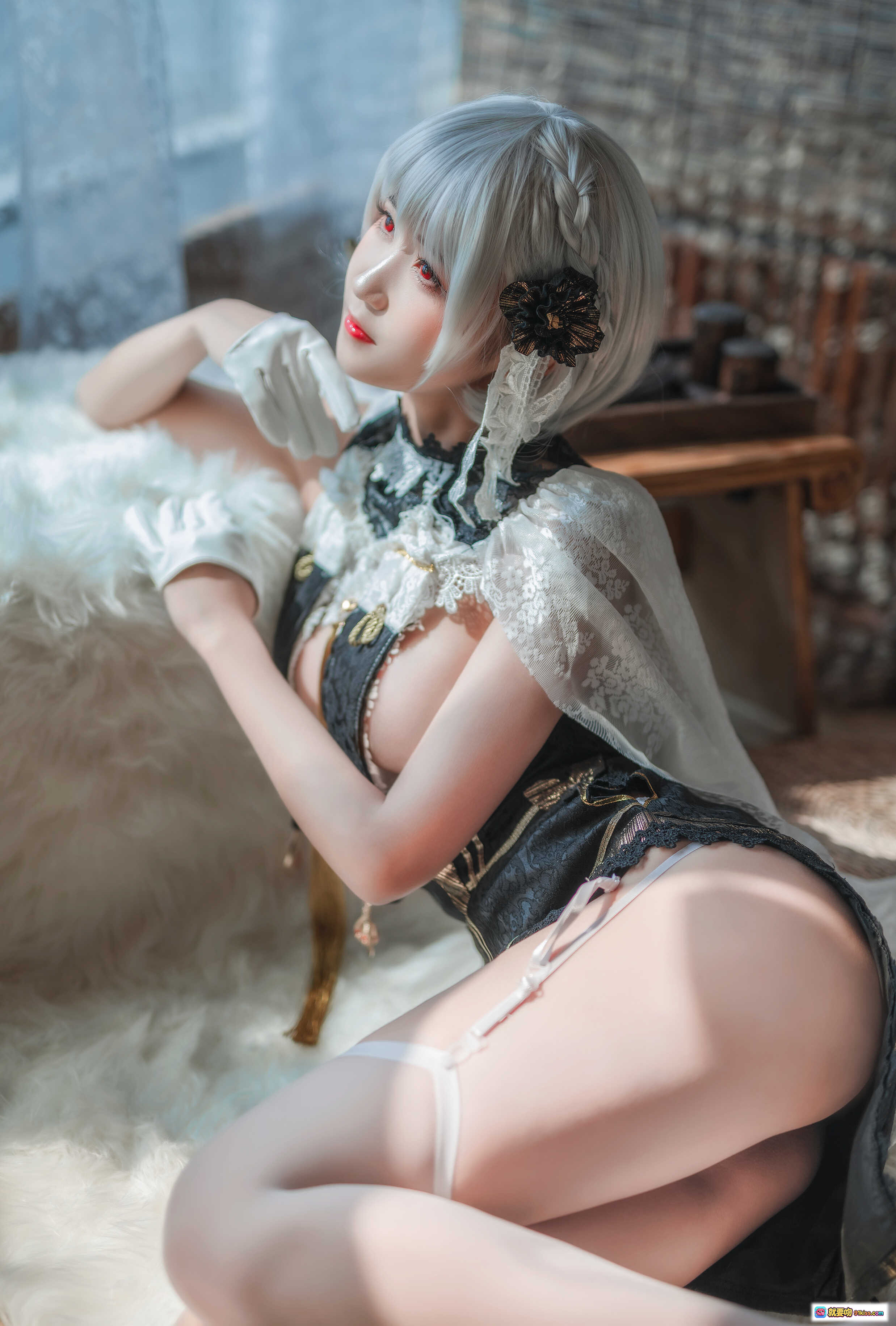 图片[6] - 三度_69 NO.054 天狼星 Cosplay 美少女 轻纱飘逸 黑金洛丽塔 跪姿写真 室内竹帘窗景 柔光氛围感 31P高清图集 - 就要吻