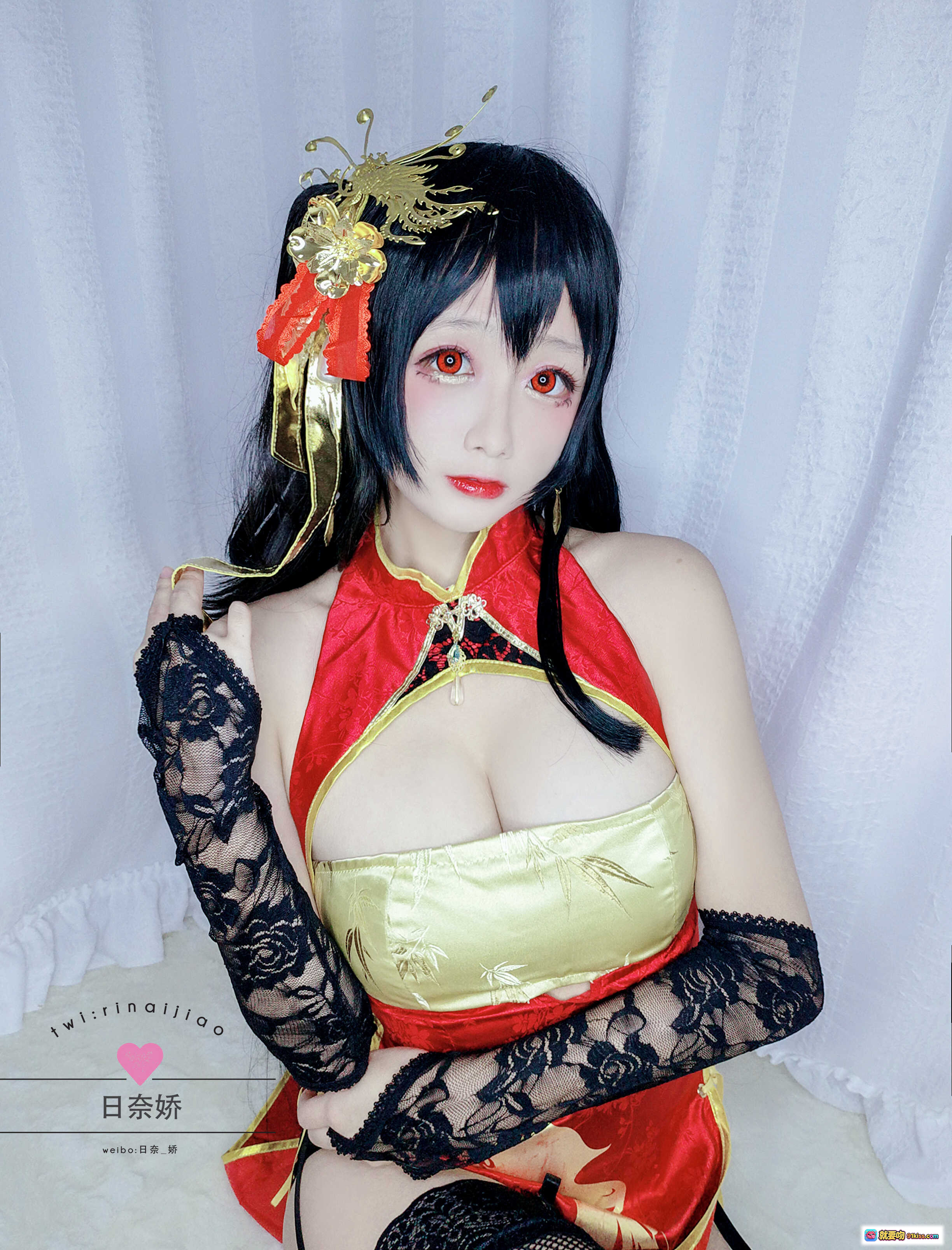图片[4] - 日奈娇NO.024大凤cos自拍写真｜红金旗袍造型+黑发红瞳+华丽发饰+蕾丝袖套+甜美性感风 - 就要吻