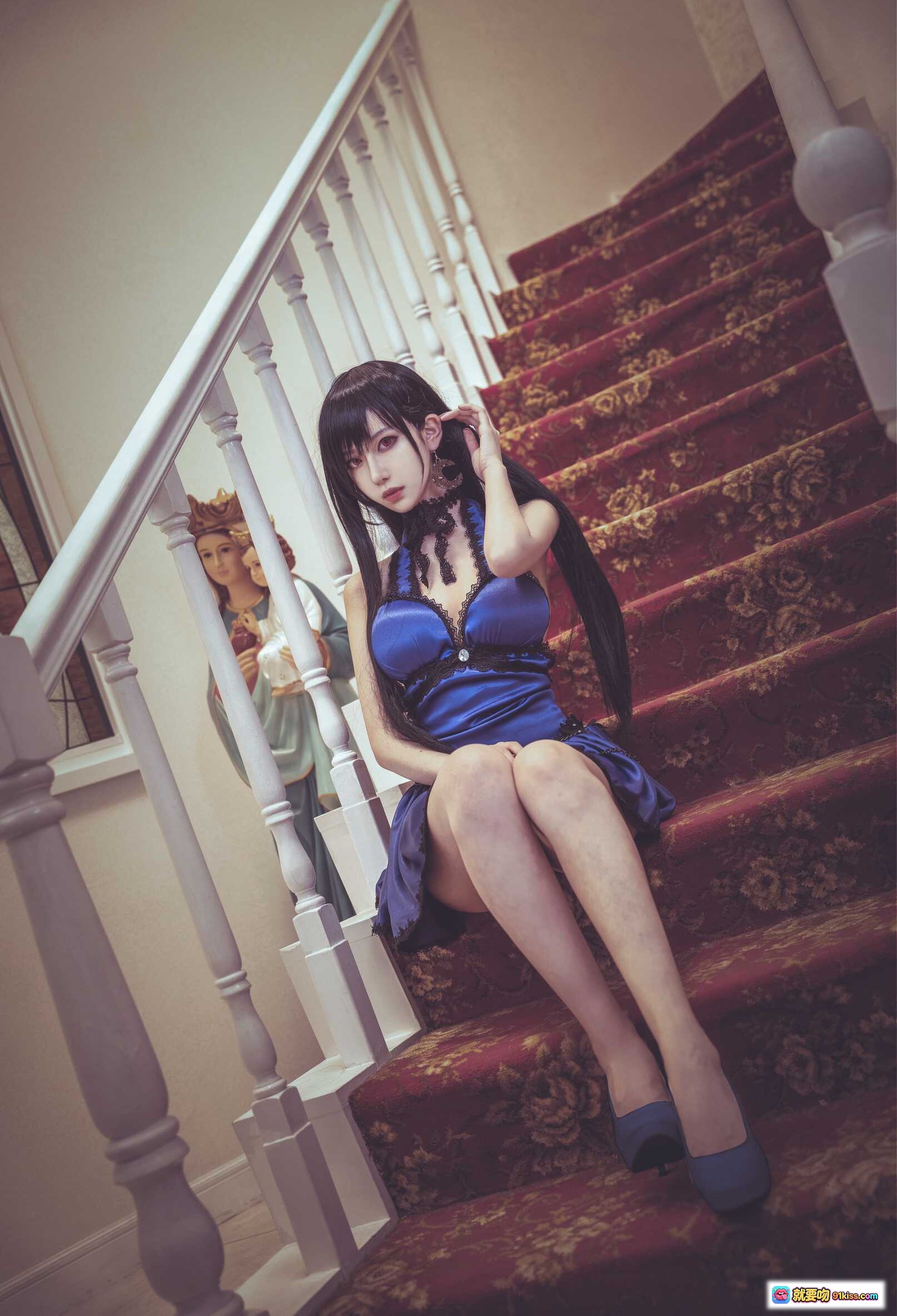 Shika小鹿鹿蒂法真爱版Cosplay写真 40P高清美图 红毯楼梯优雅坐姿 蓝色礼服性感迷人 二次元角色还原度高 - 就要吻