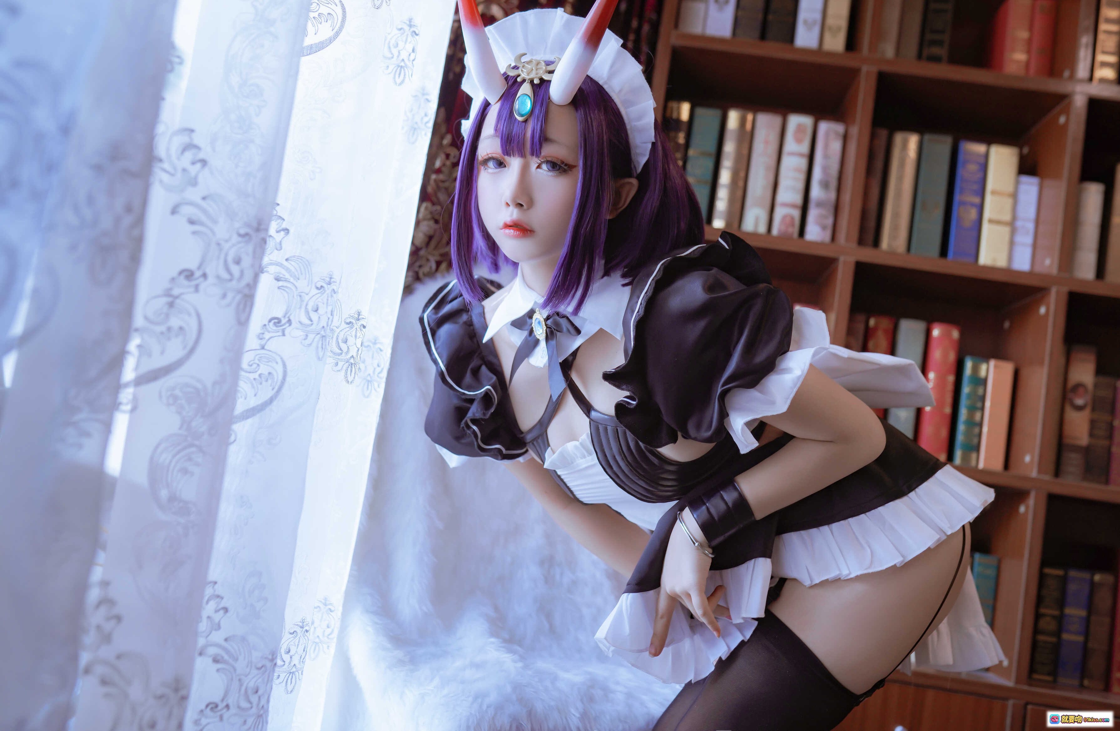 图片[3] - 日奈娇NO.001酒吞女仆写真集 黑丝美腿性感私房 41P高清图集 优雅复古室内场景 - 就要吻