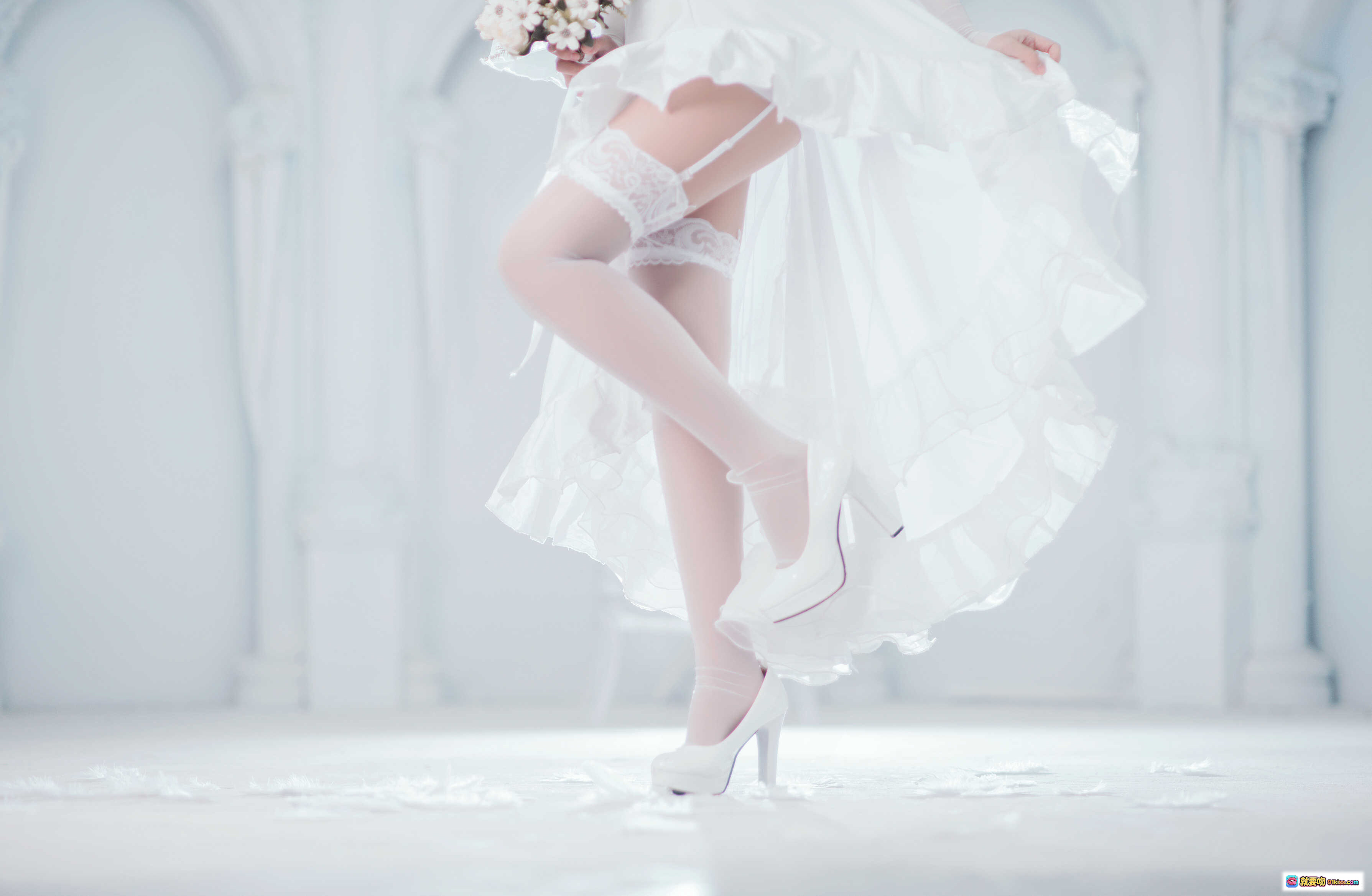 图片[5] - 三度_69 NO.008 犬花嫁 白色婚纱蕾丝内衣 黑猫耳头饰 轻透薄纱长手套 优雅跪坐写真 22P高清图集 - 就要吻