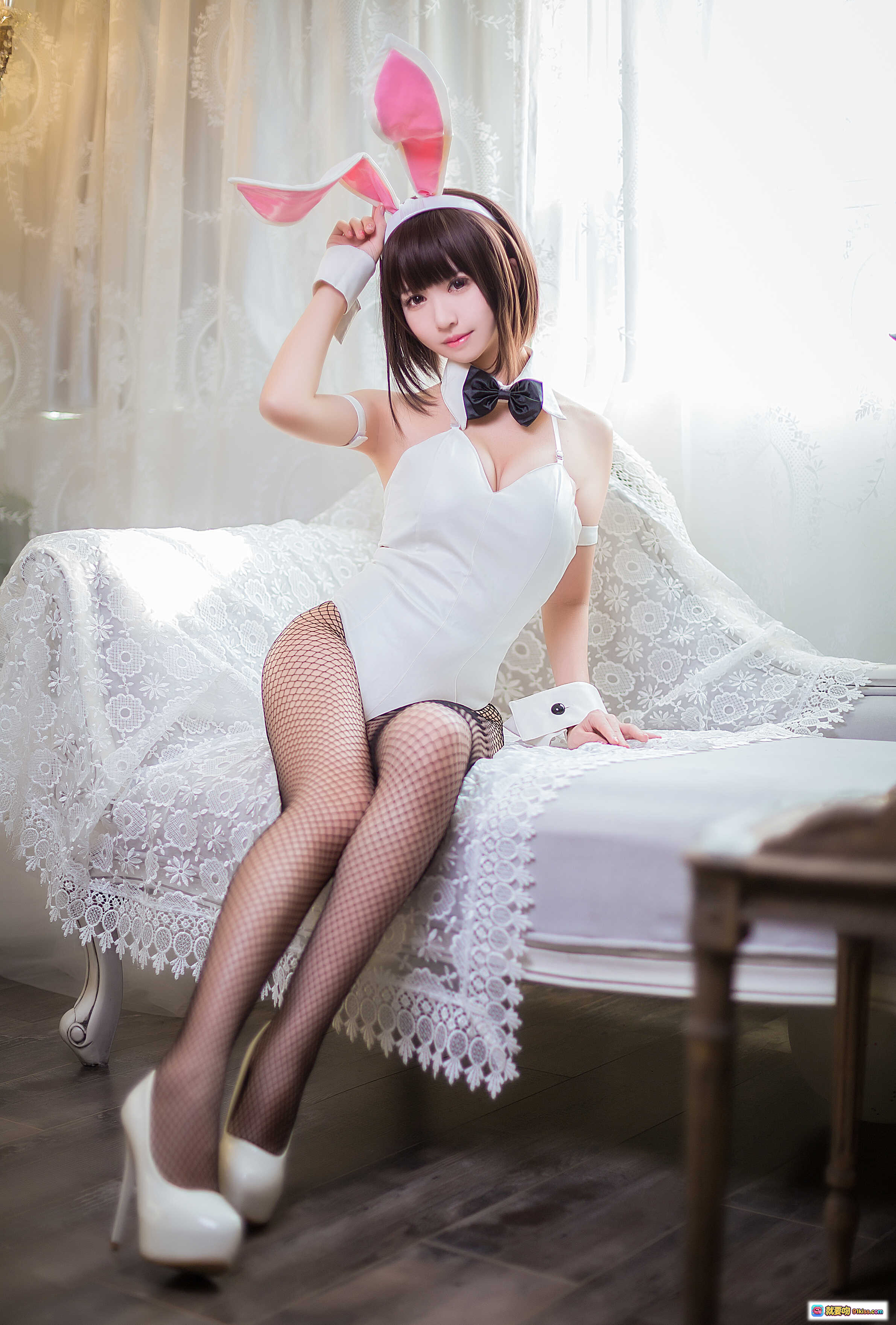 图片[7] - 鳗鱼霏儿NO.058圣人惠兔女郎写真-白色高跟鞋+渔网袜+楼梯性感姿势-10P高清图集 - 就要吻