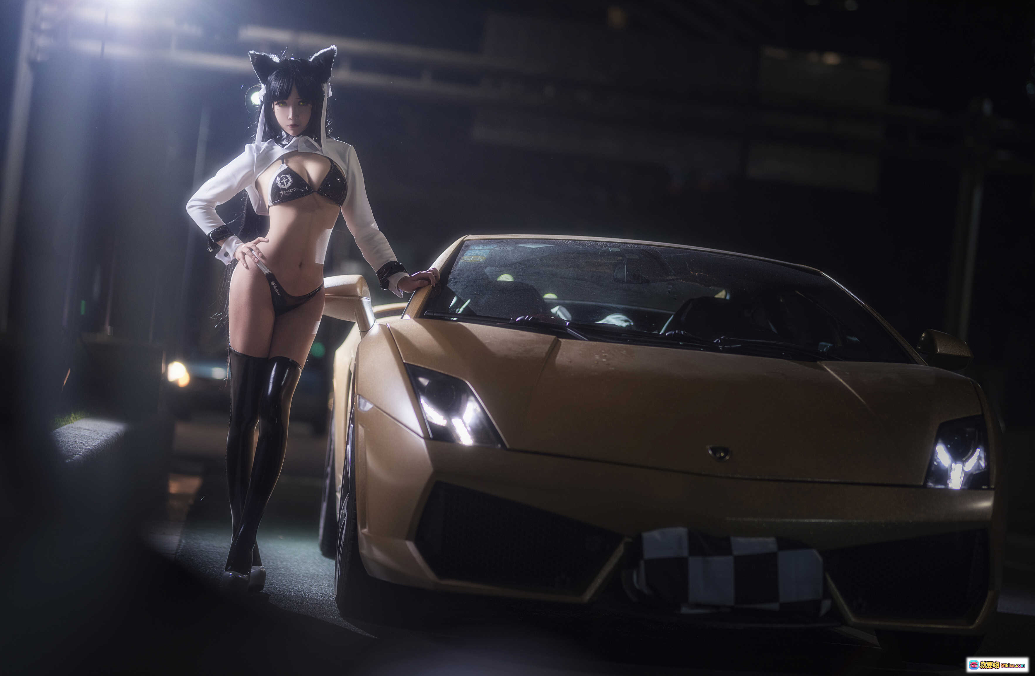 图片[6] - 抱走莫子A NO.009 爱宕 Cosplay 车内写真 22P 404MB 黑发女仆装 低胸诱惑 性感姿势 暗调光影 汽车内饰 氛围感大片 - 就要吻