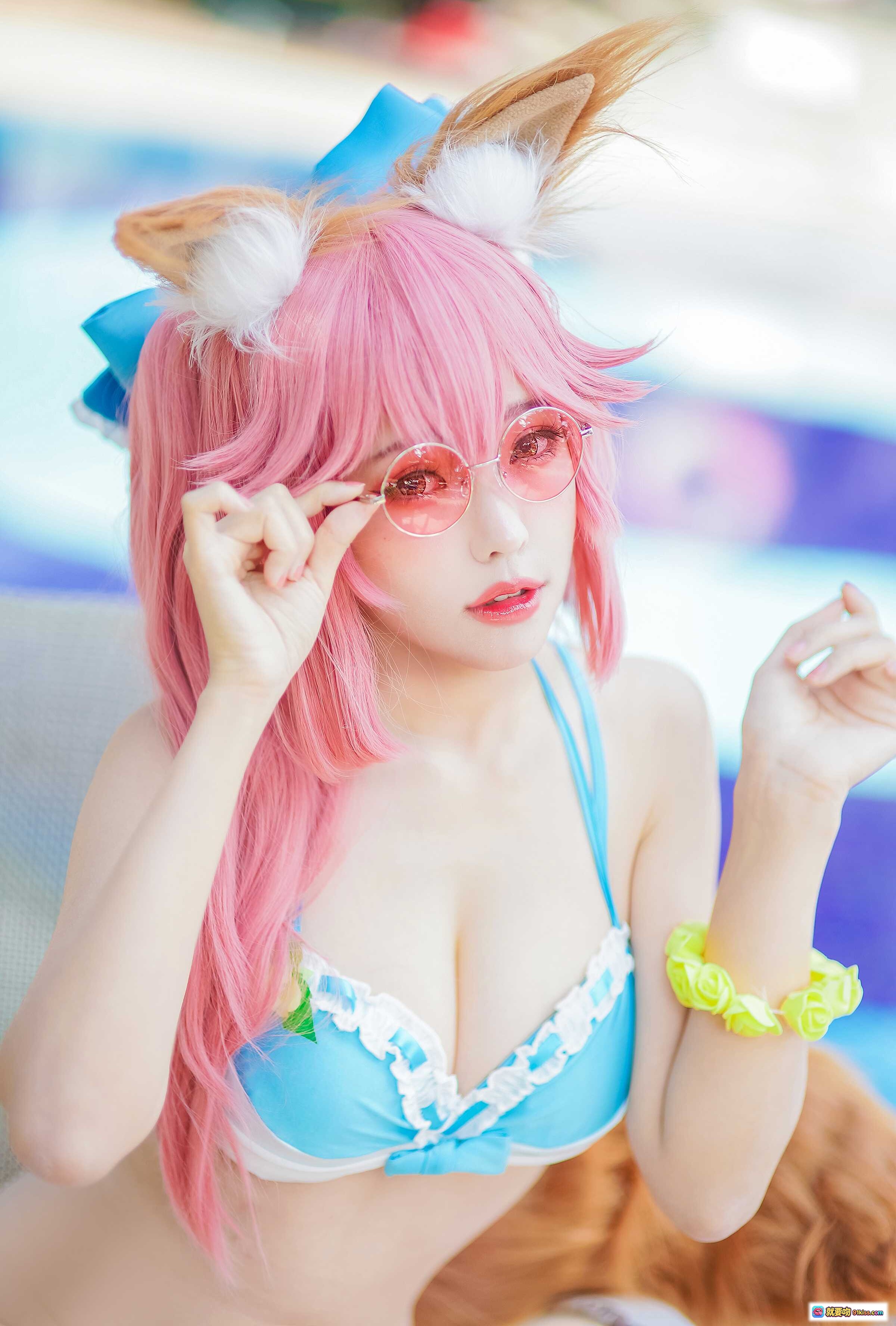 图片[7] - ElyEE子NO.046粉发兔耳泳装写真｜蓝色比基尼蕾丝边｜夏日沙滩风情Cosplay美图 - 就要吻
