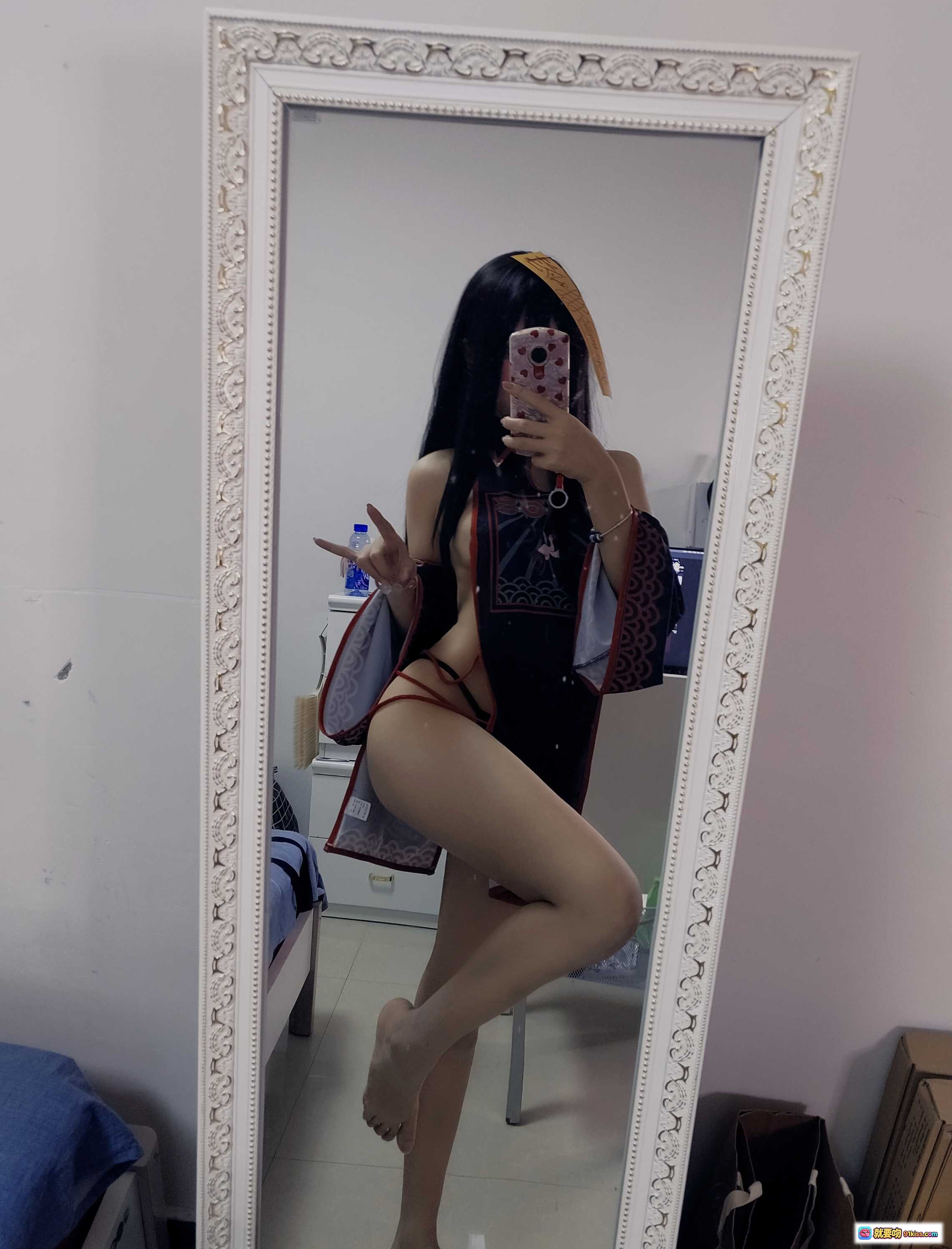 图片[4] - 猫君君_MaoJun NO.008 小僵尸 Cosplay 镜前自拍 黑色刺绣旗袍 萌系少女 镜面反射 室内卧室写真 14P高清图集 - 就要吻