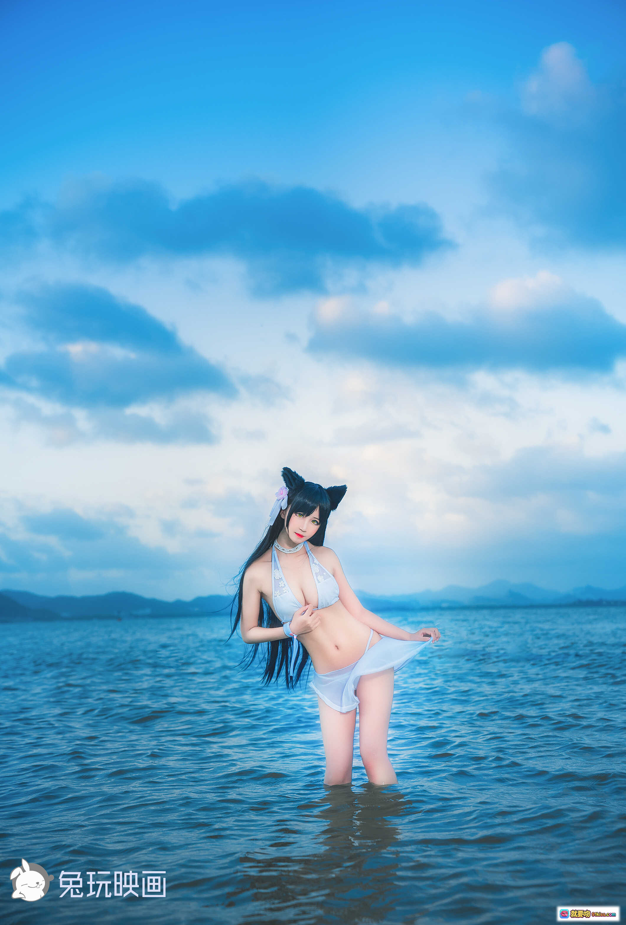 图片[3] - 粉发少女Cosplay白裙旗袍装 戴耳机坐地吃点心 兔玩映画高清写真集 - 就要吻