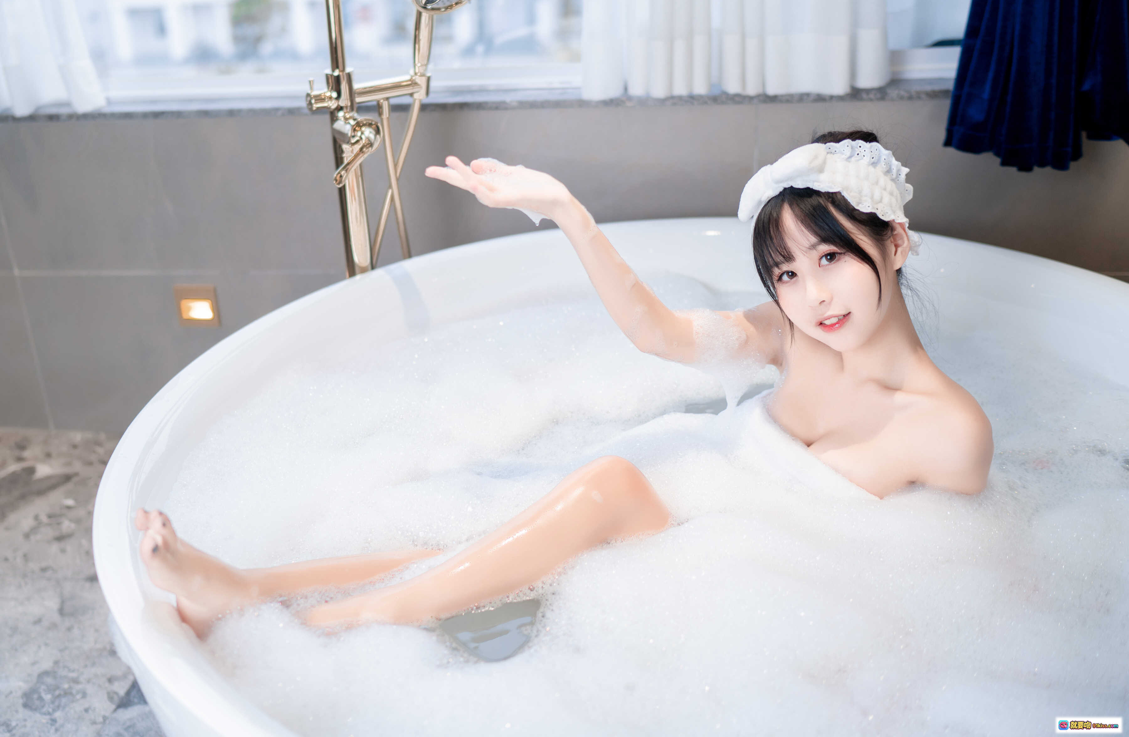 图片[5] - 萌芽儿o0 NO.011 浴巾写真 27P高清美腿特写 浴室私房性感诱惑 无视频纯图包 - 就要吻