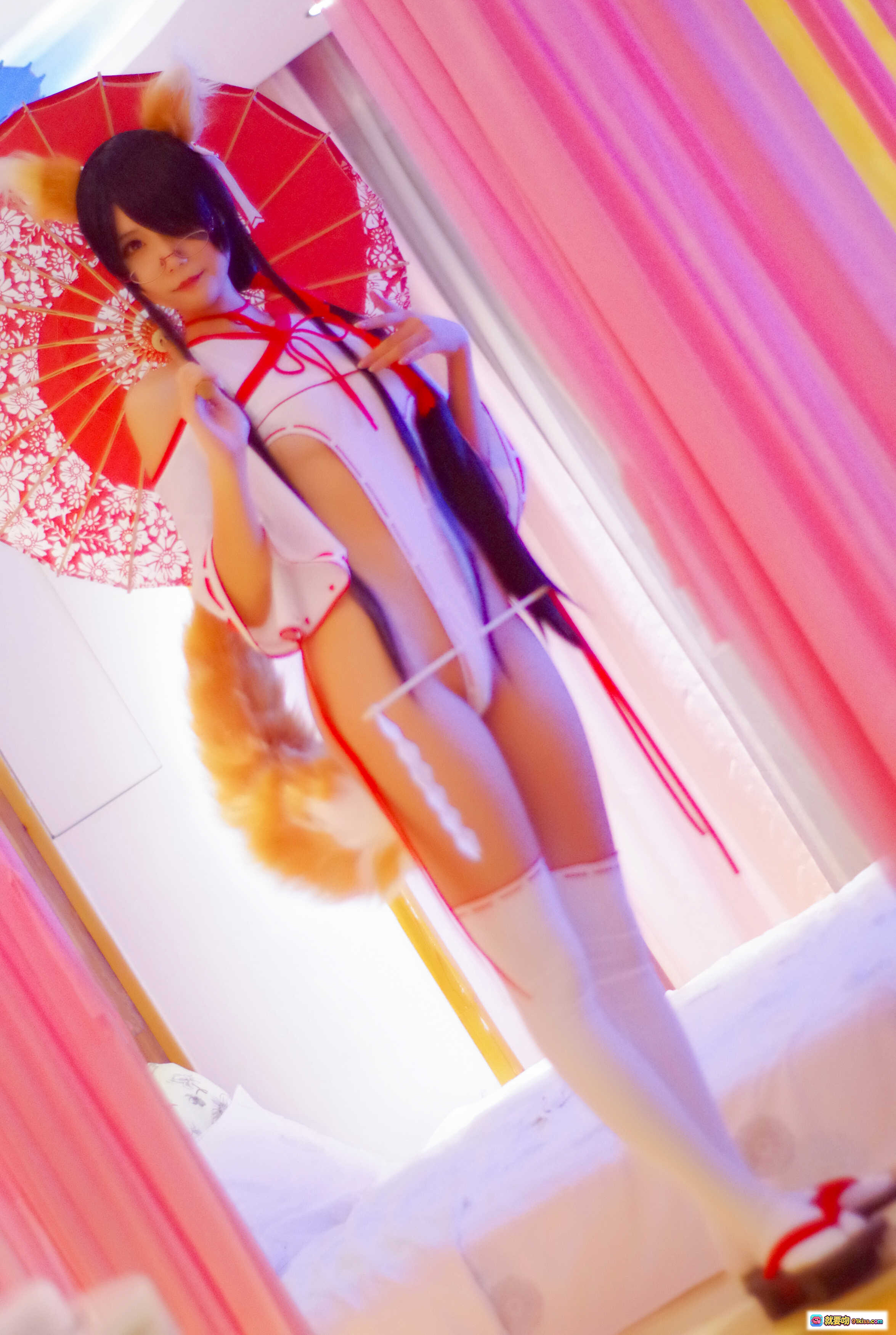 图片[5] - 曉美媽 NO.005 狐巫女 Cosplay 寫真 30P 204MB 白紅制服 貓耳 猫尾 萌系 二次元 美少女 寢室拍攝 柔光 氣質 Coser - 就要吻