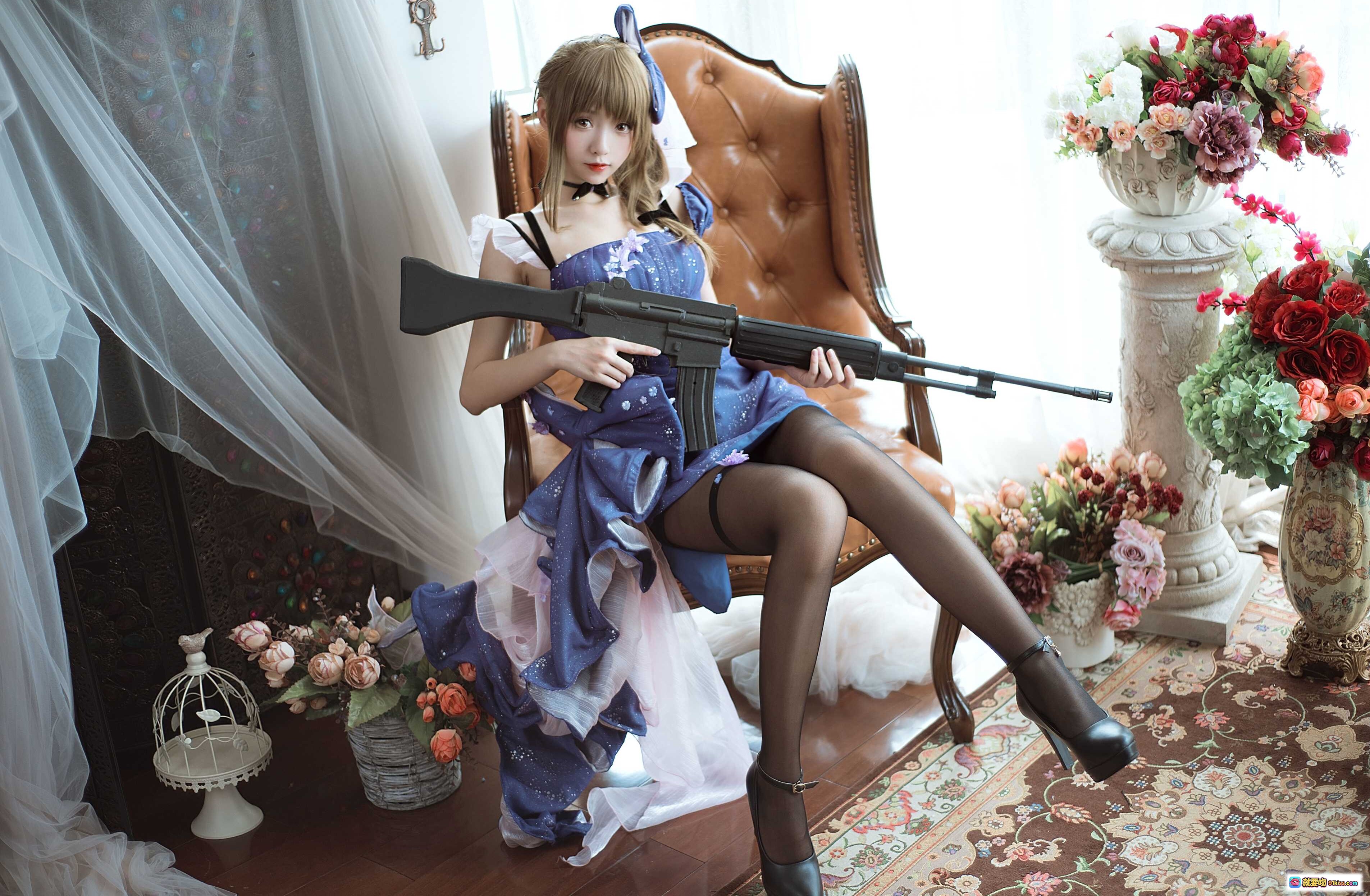 图片[7] - 大大卷卷小卷NO.004 K2黎明之前.ver 紫色洛丽塔女仆装 Cosplay写真 优雅跪姿 花艺背景 复古枪械道具 镜子窗景 室内唯美摄影 13P-50MB - 就要吻