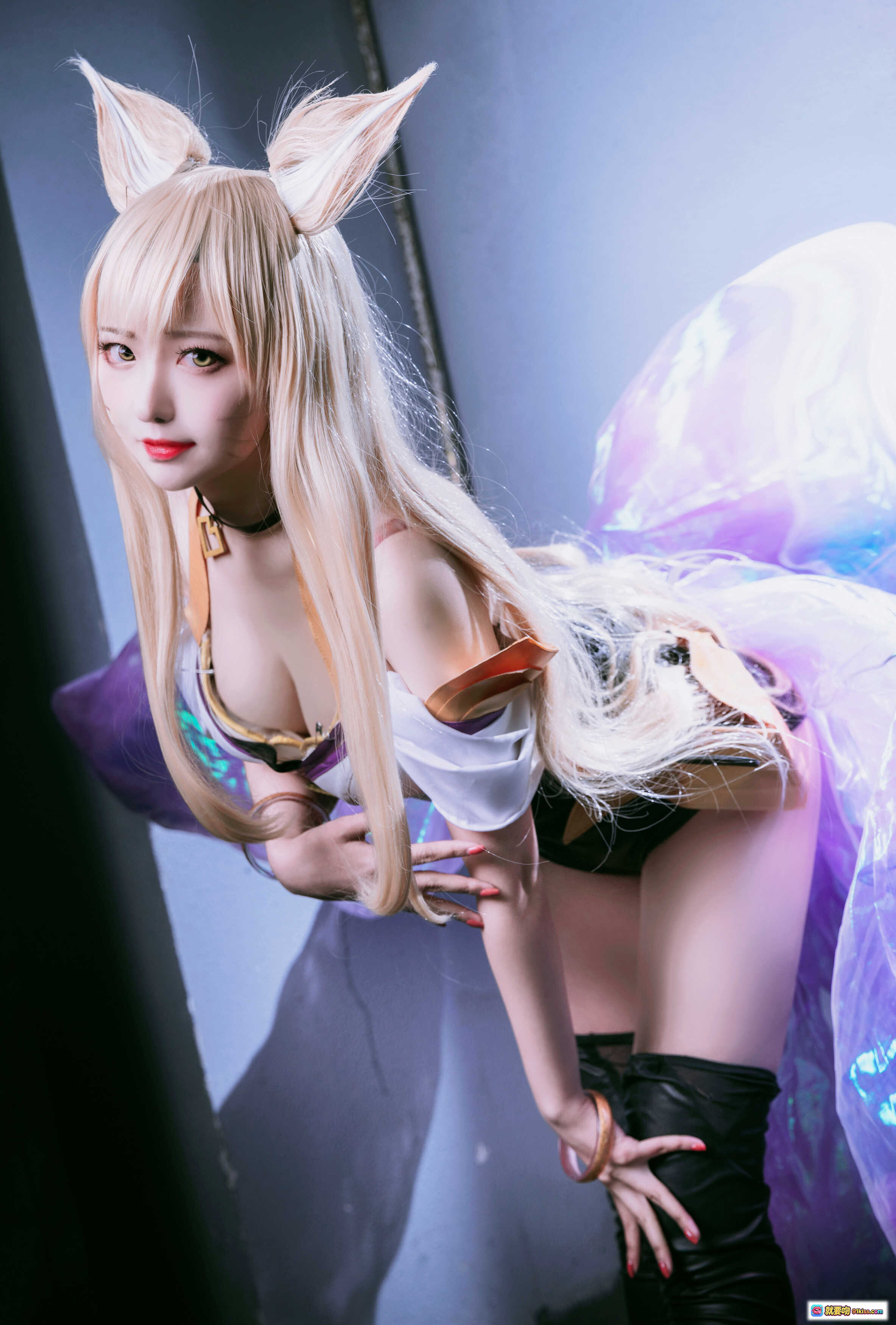 图片[9] - Shika小鹿鹿NO.007阿狸Cosplay写真｜紫色长发+骷髅口罩+金属夹克+皮短裤+时尚街拍风 - 就要吻